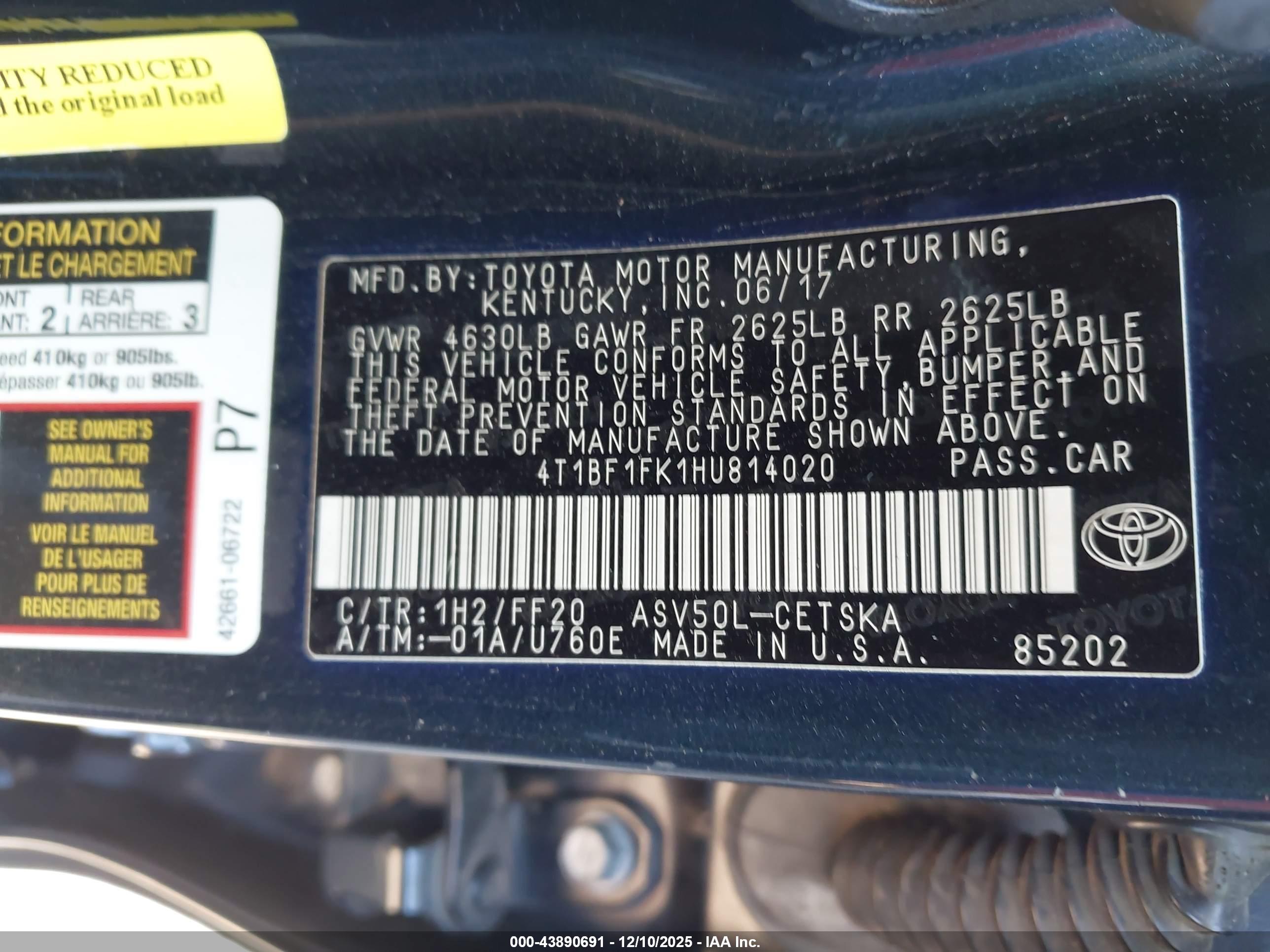 TOYOTA CAMRY image 9
