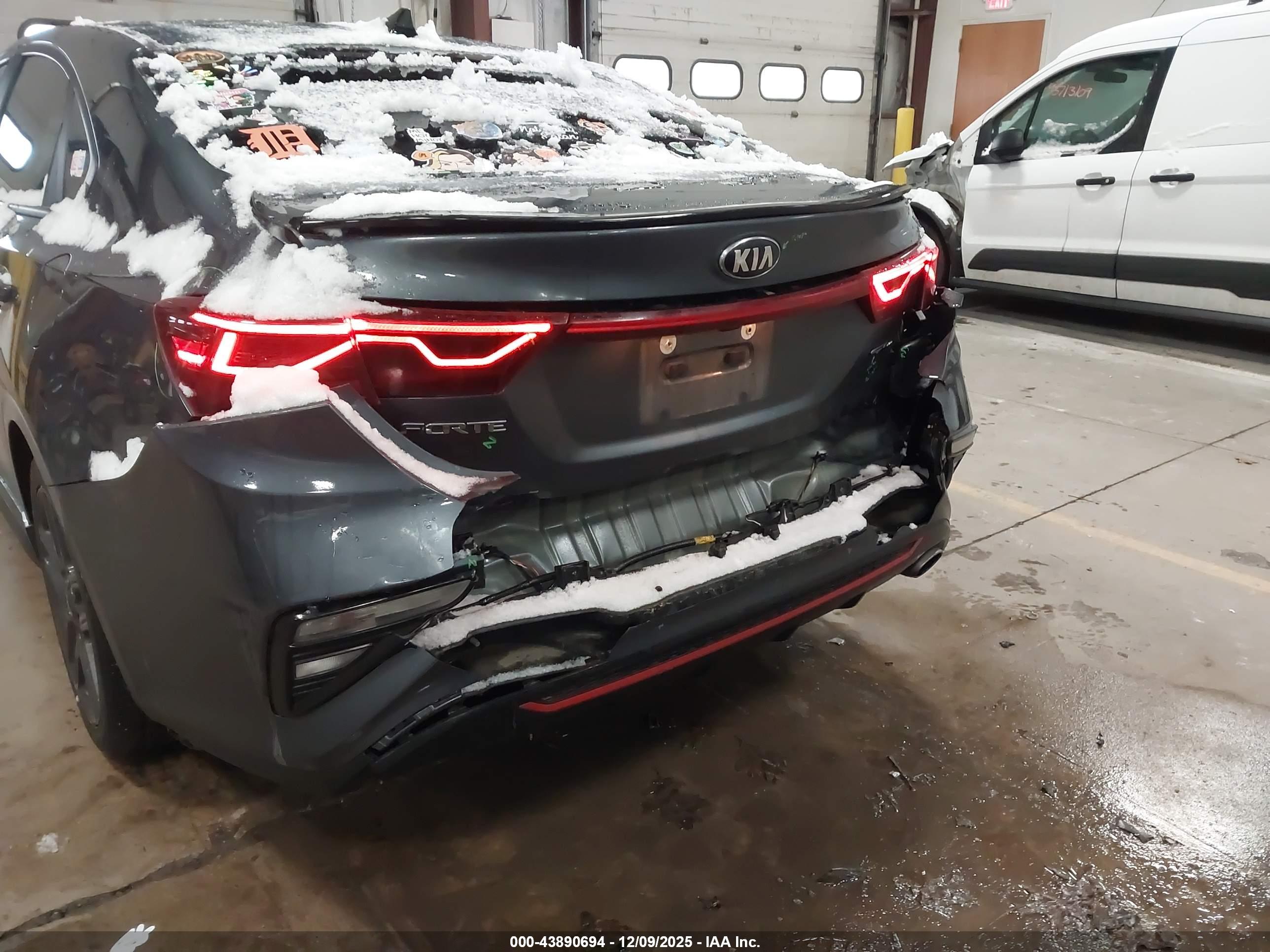 KIA FORTE image 6