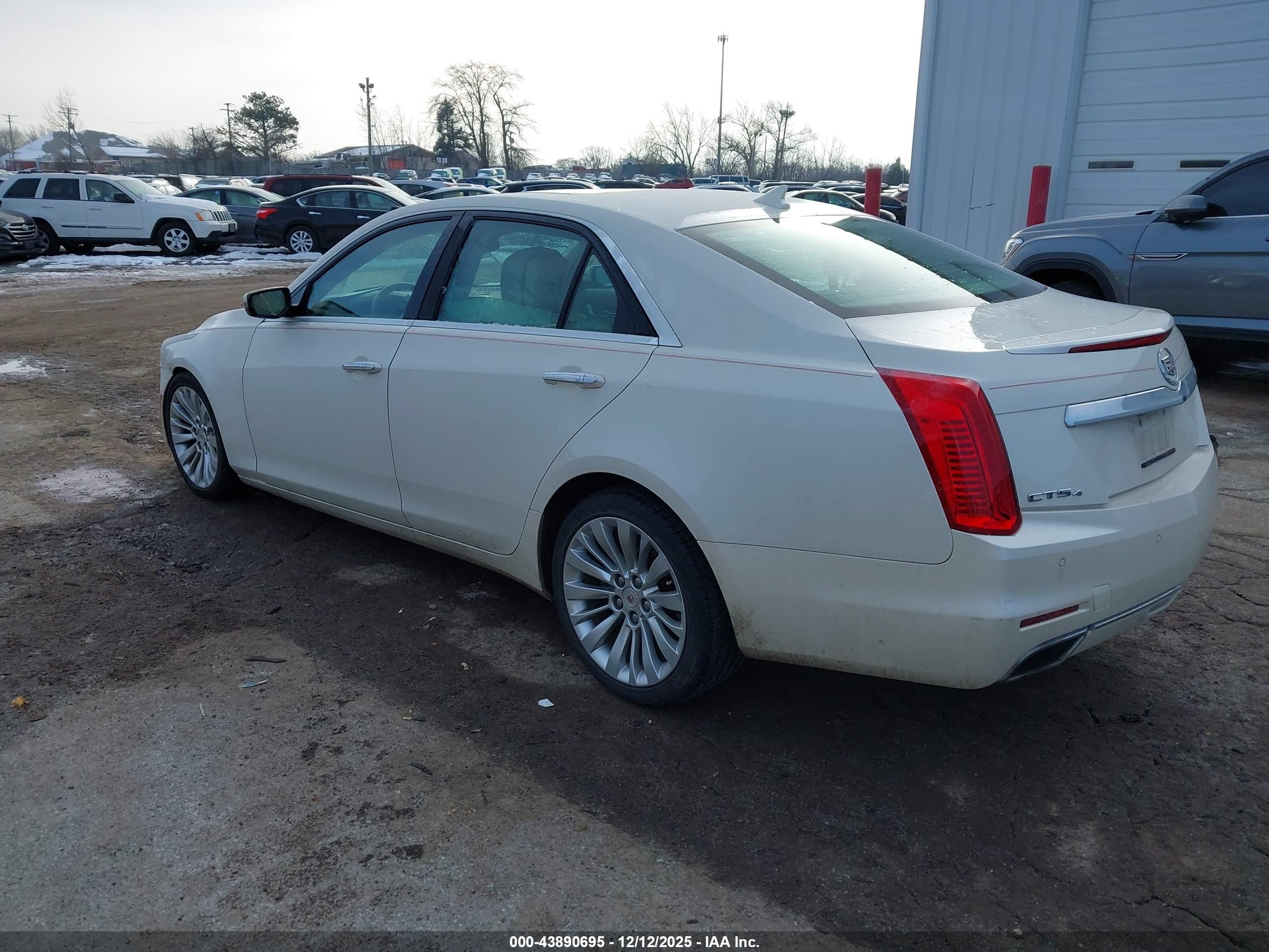 CADILLAC CTS image 3