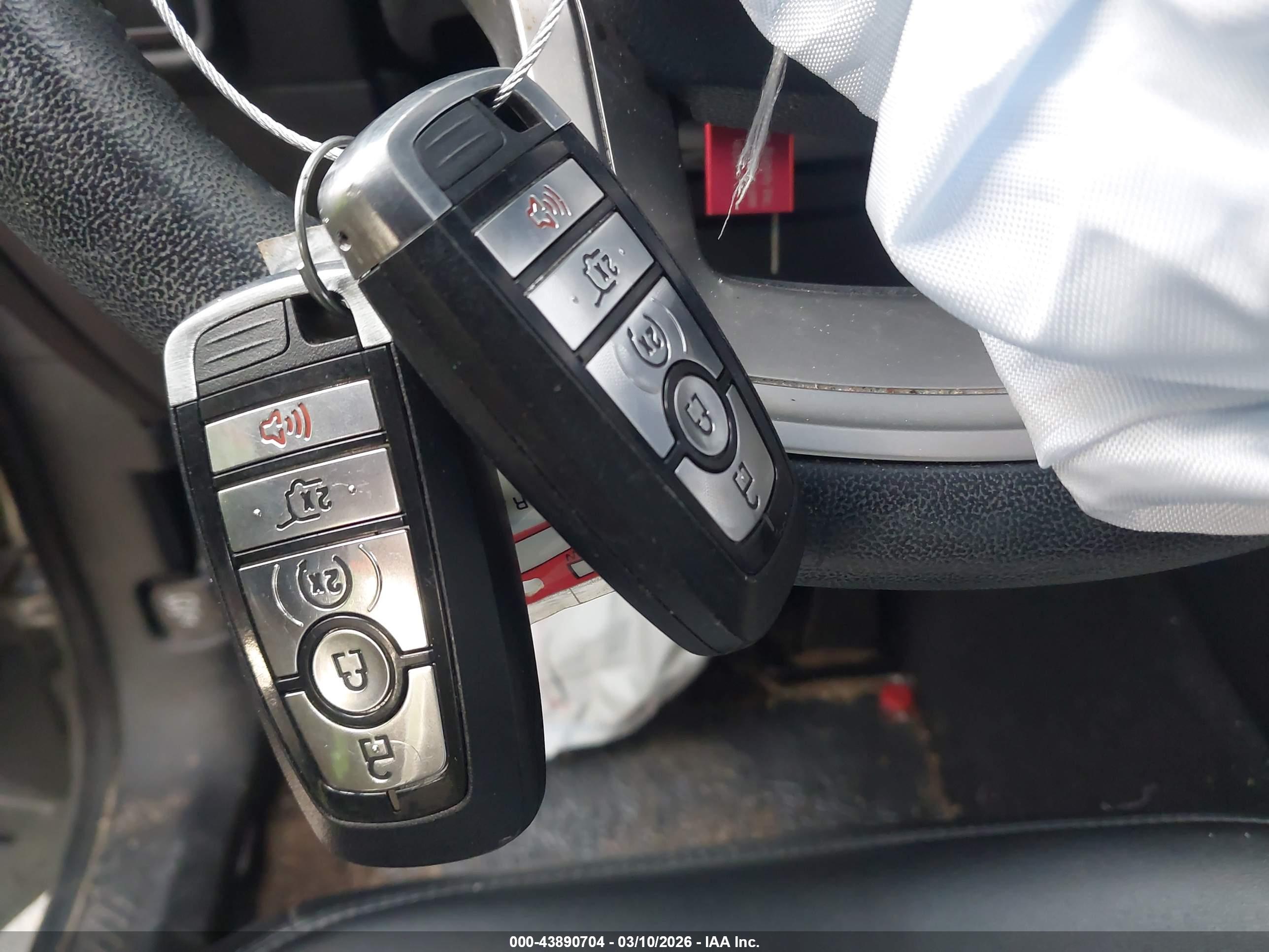 FORD EXPLORER image 11