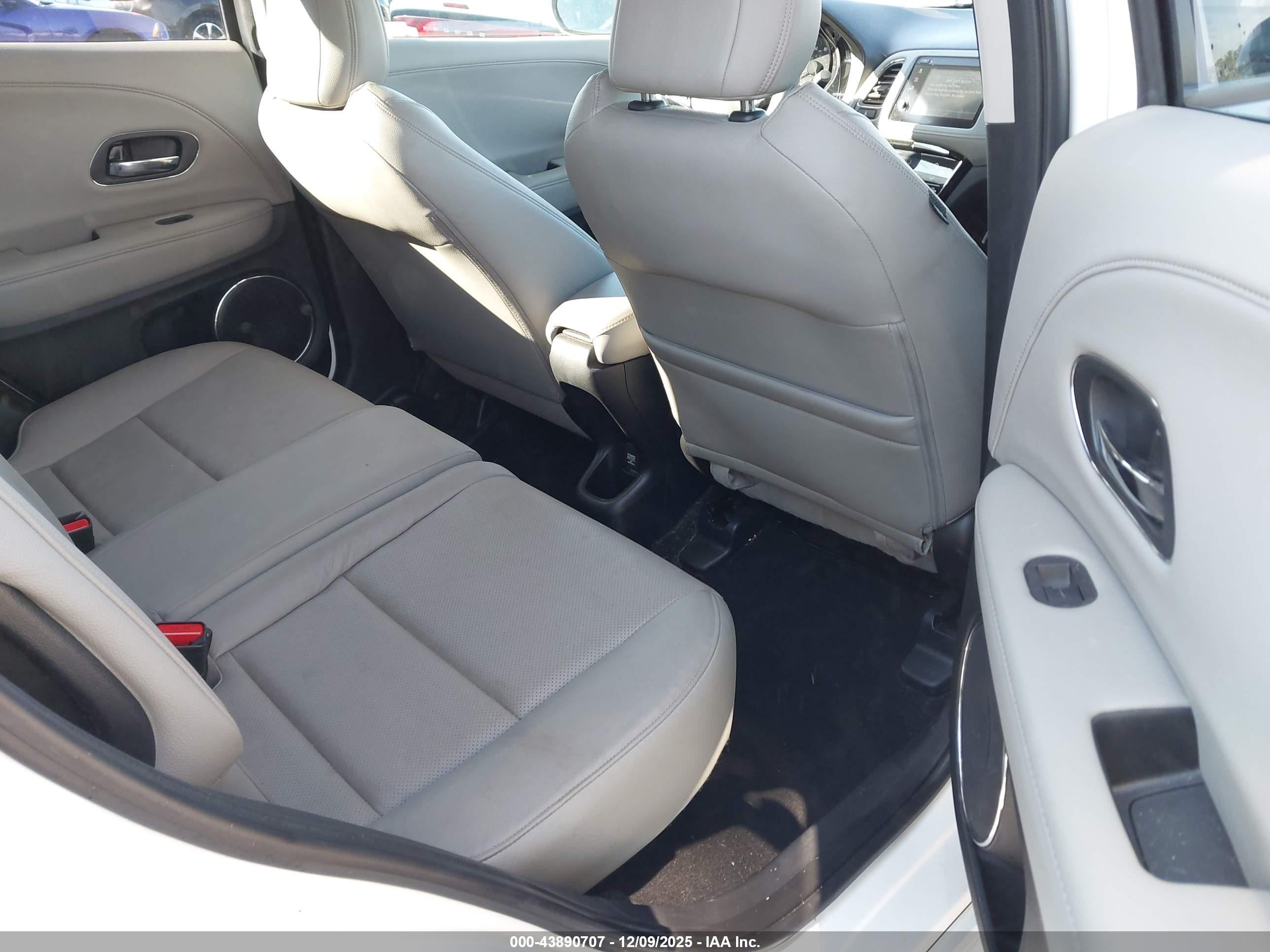HONDA HR-V image 8