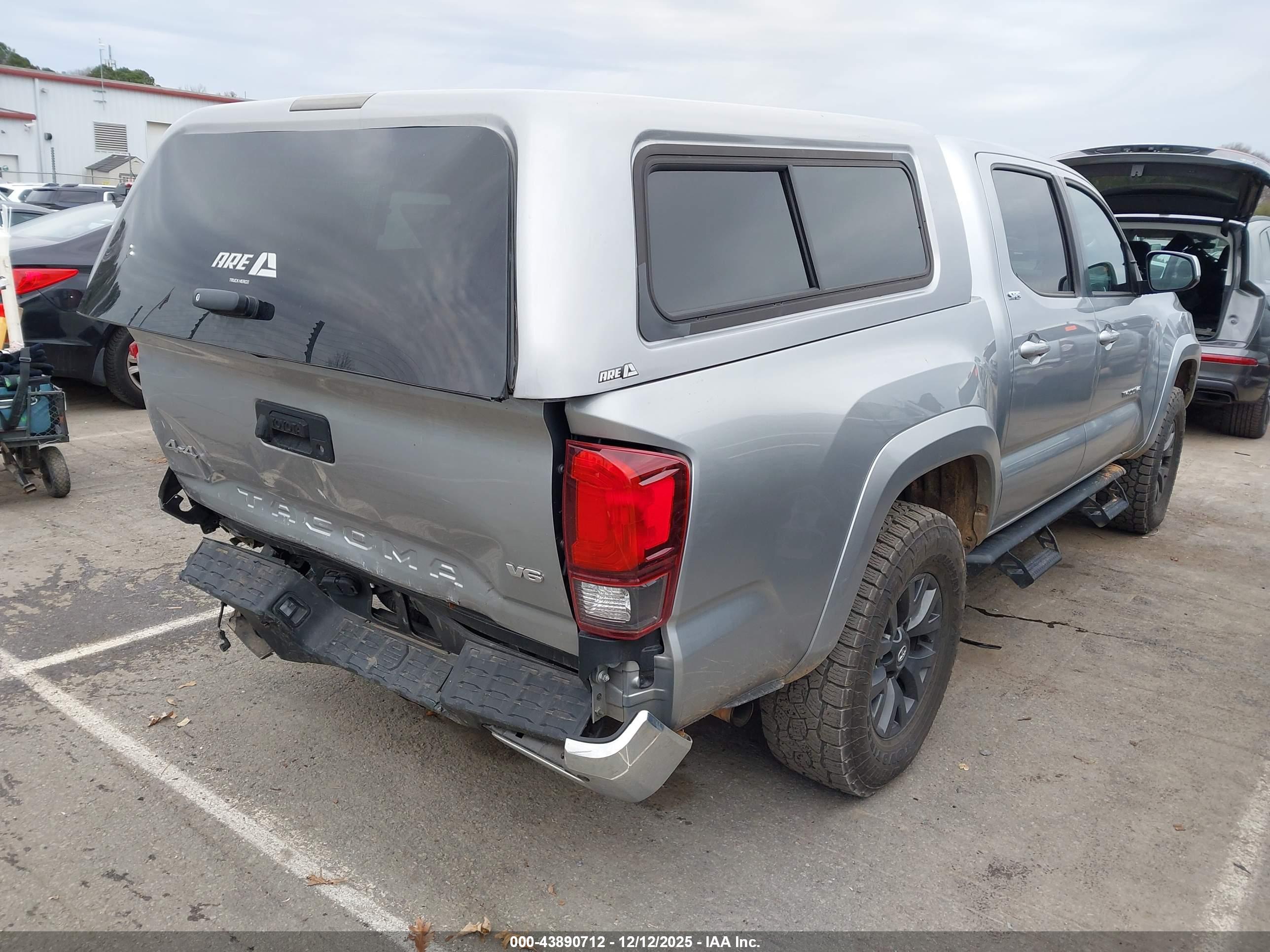 TOYOTA TACOMA image 4