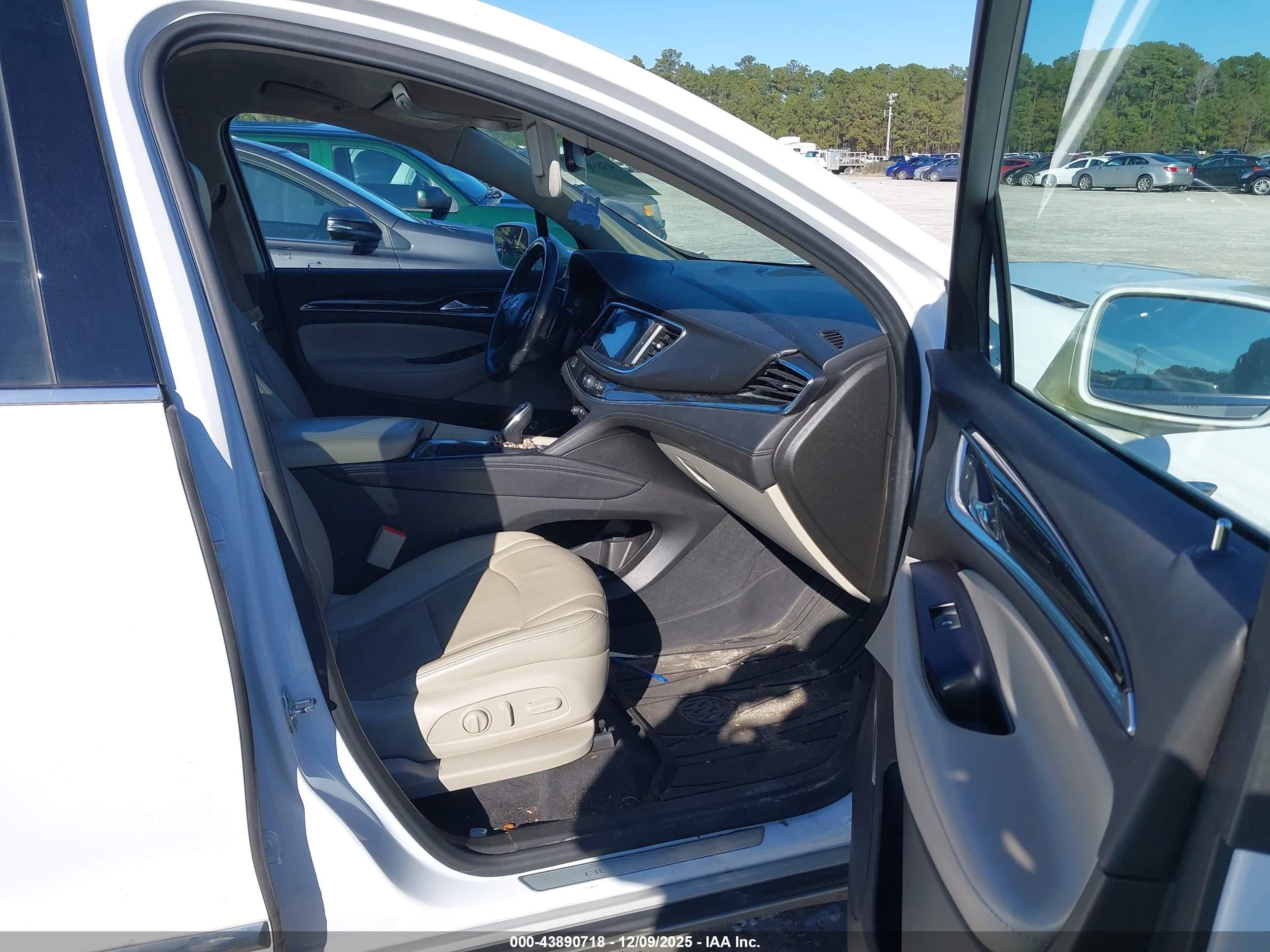 BUICK ENCLAVE image 5