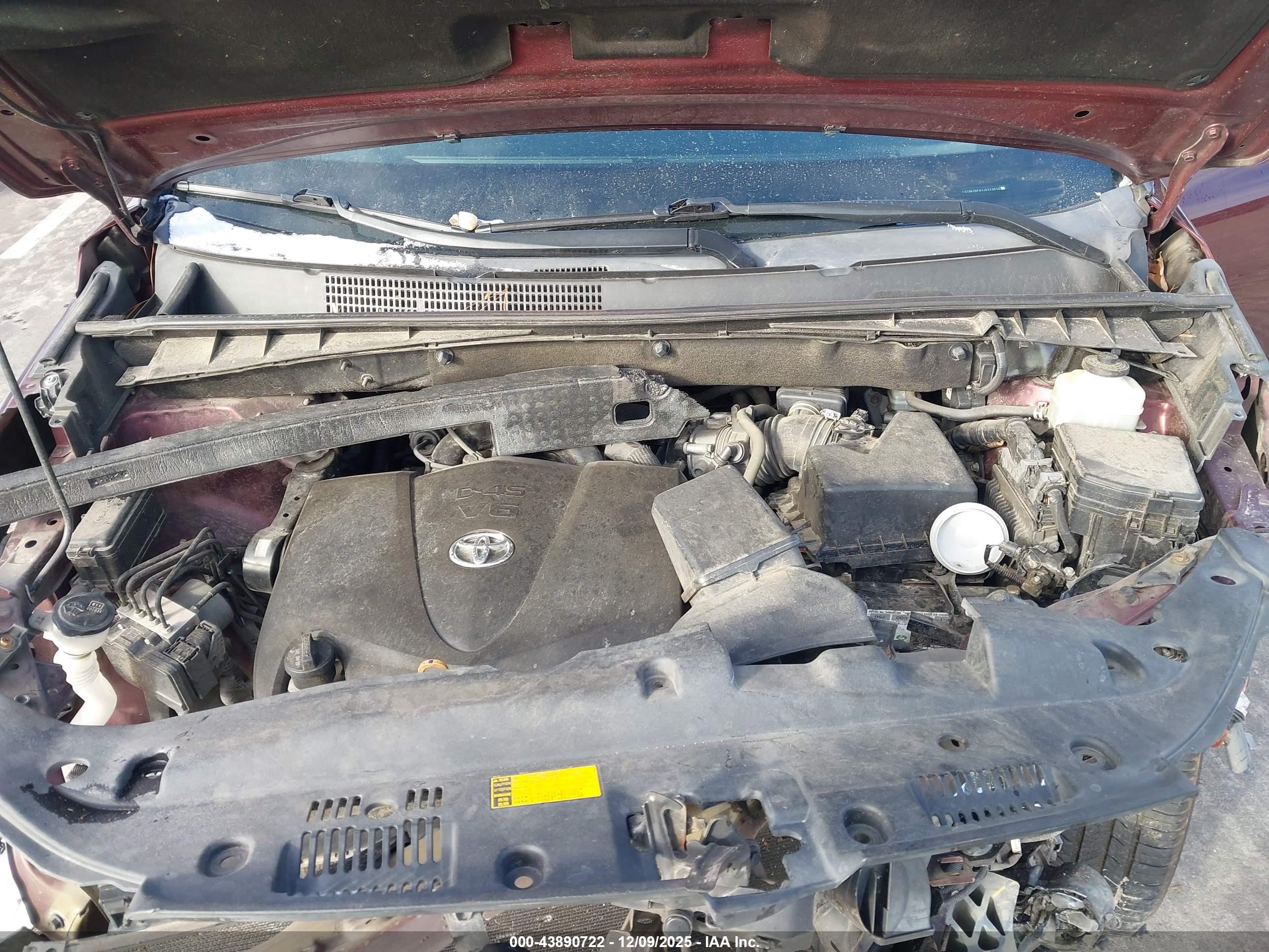 TOYOTA HIGHLANDER image 10