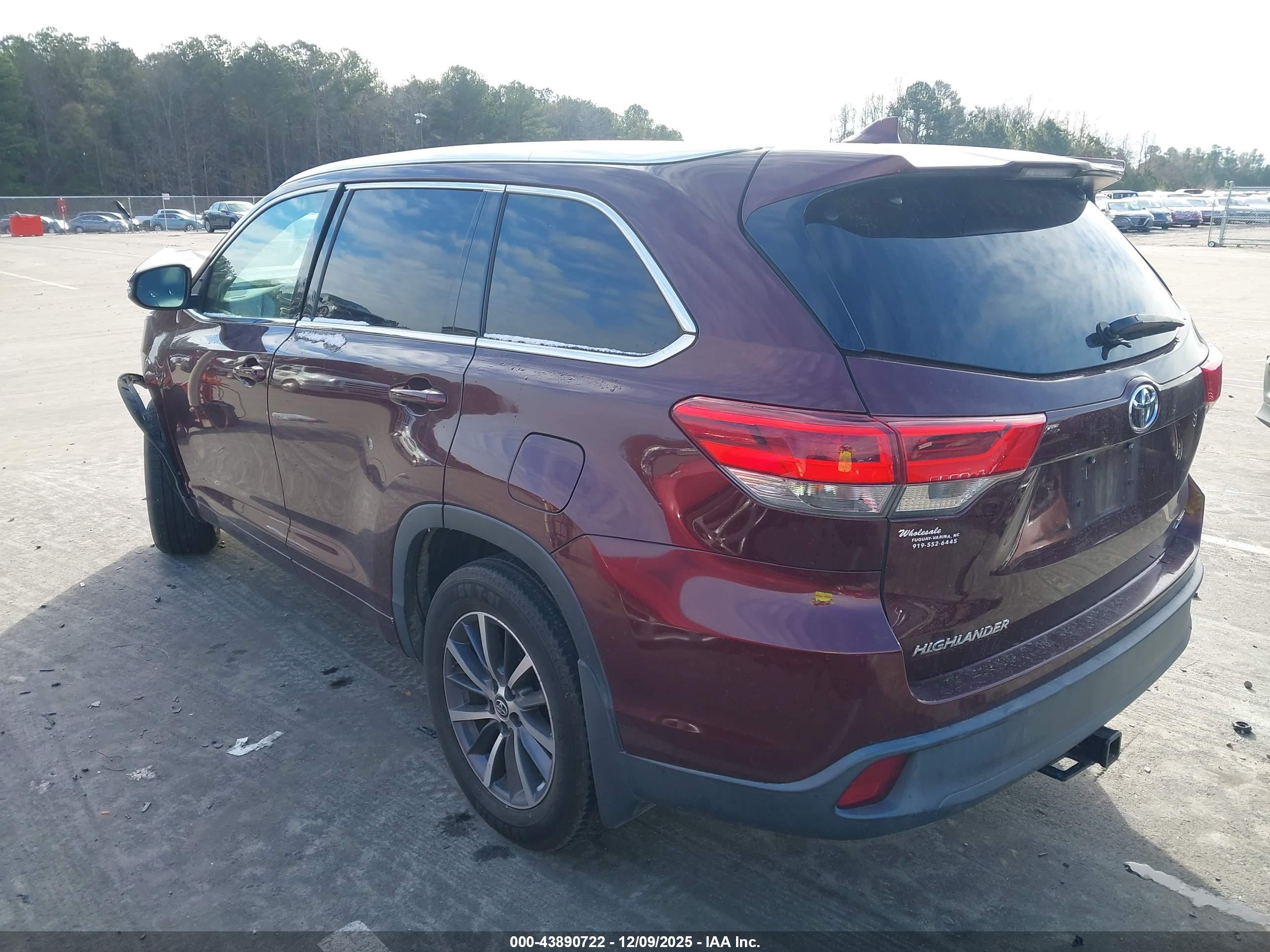 TOYOTA HIGHLANDER image 3