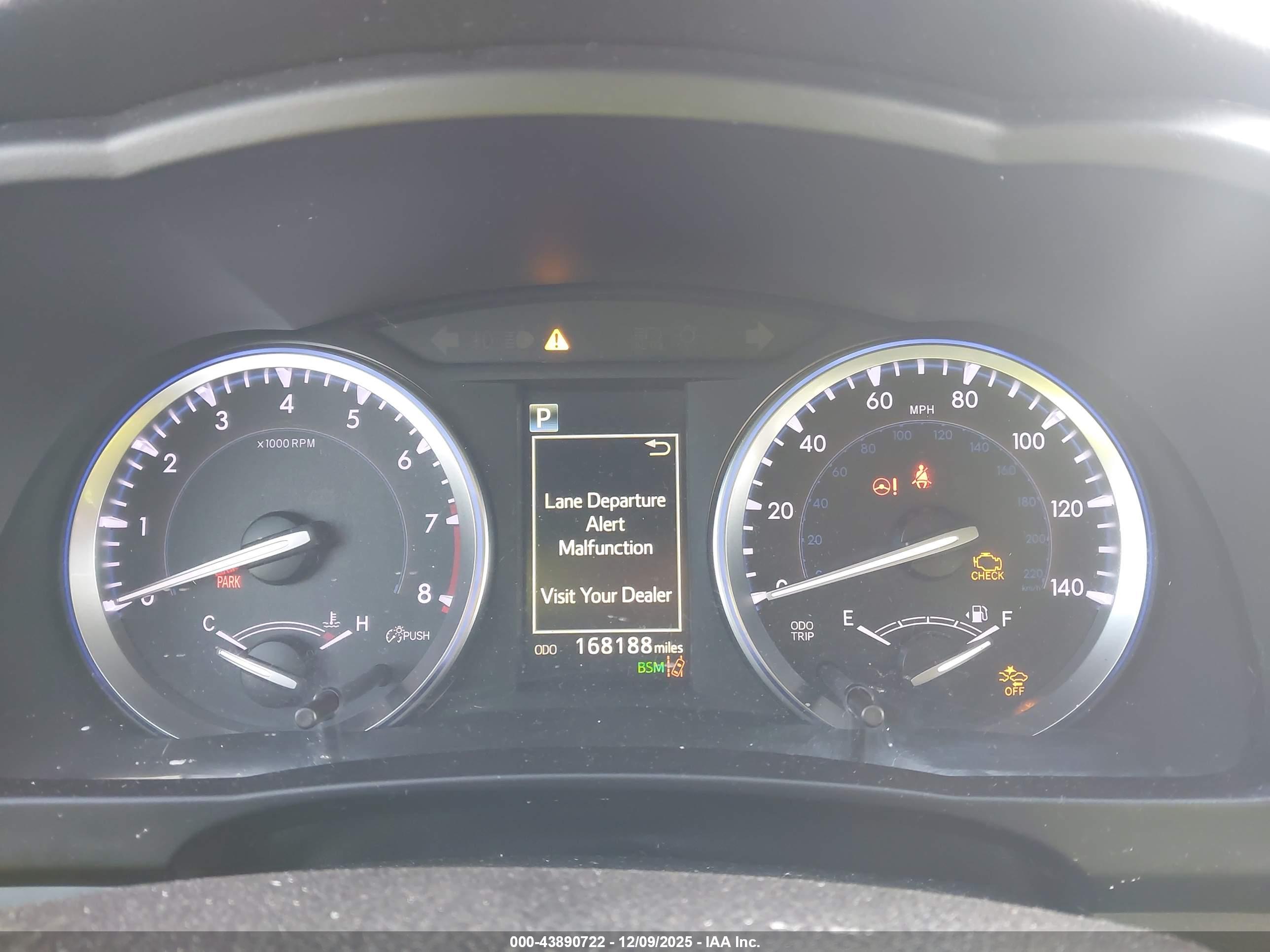 TOYOTA HIGHLANDER image 7