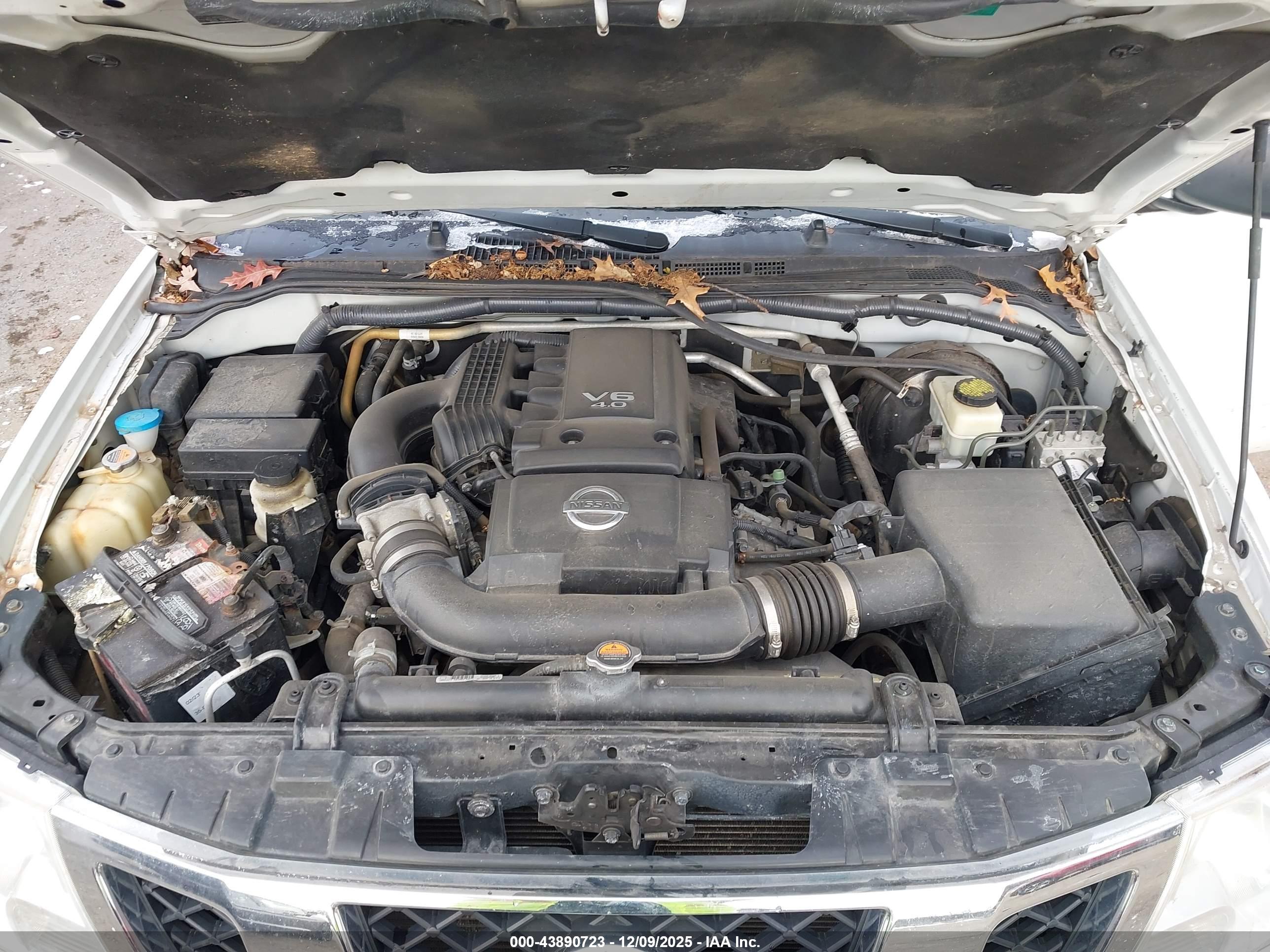 NISSAN FRONTIER image 10