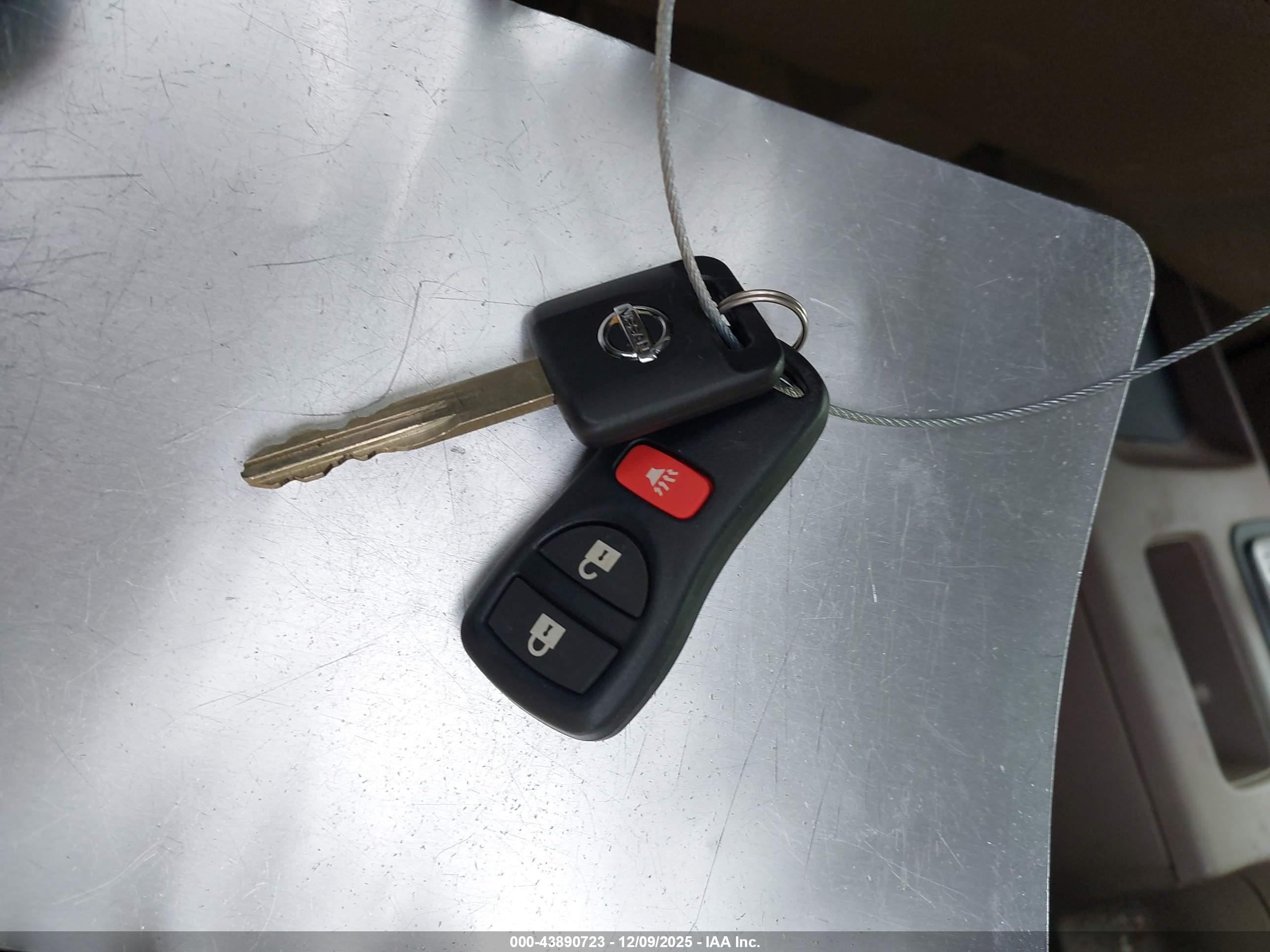 NISSAN FRONTIER image 11