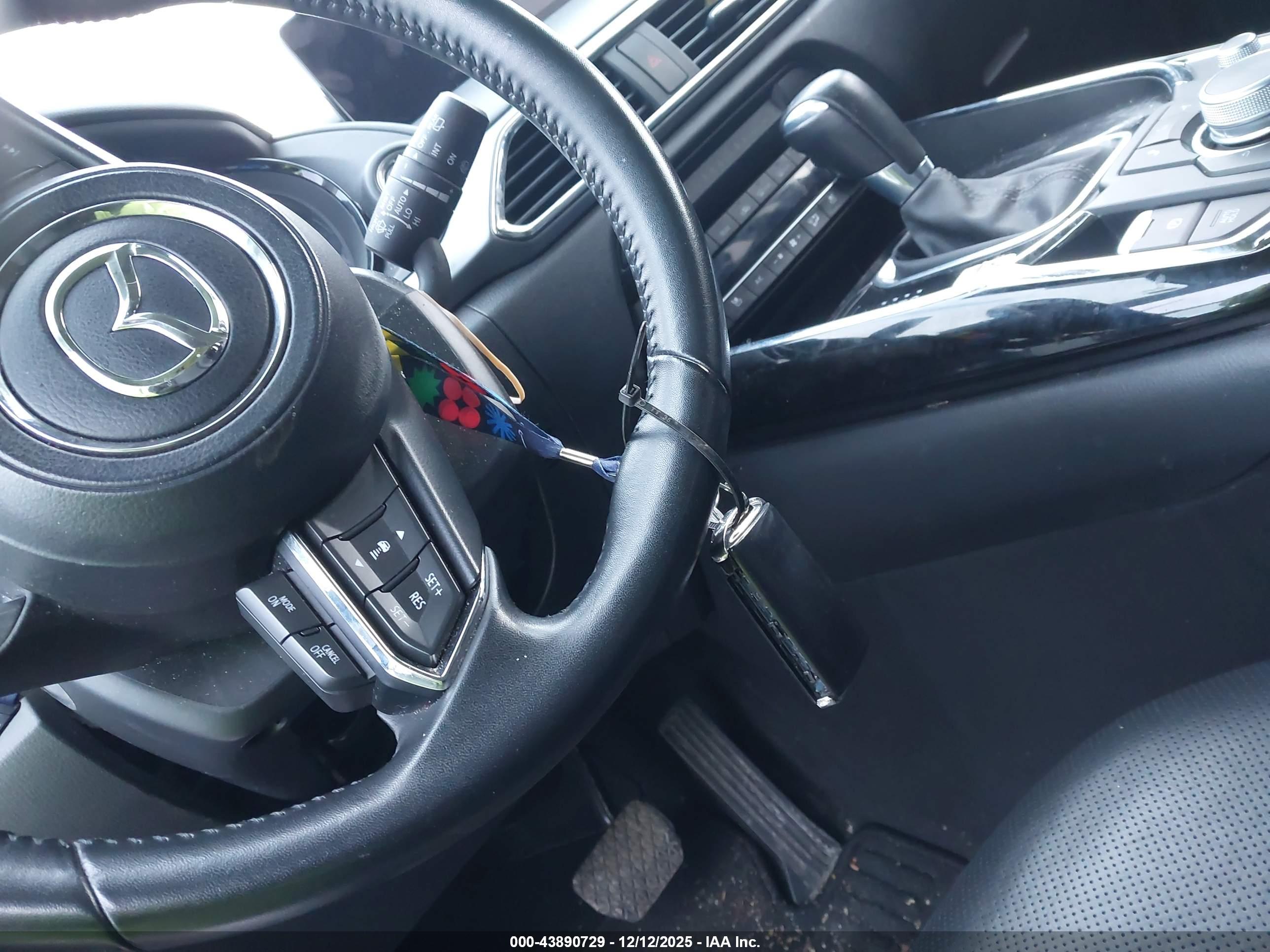 MAZDA CX-9 image 11