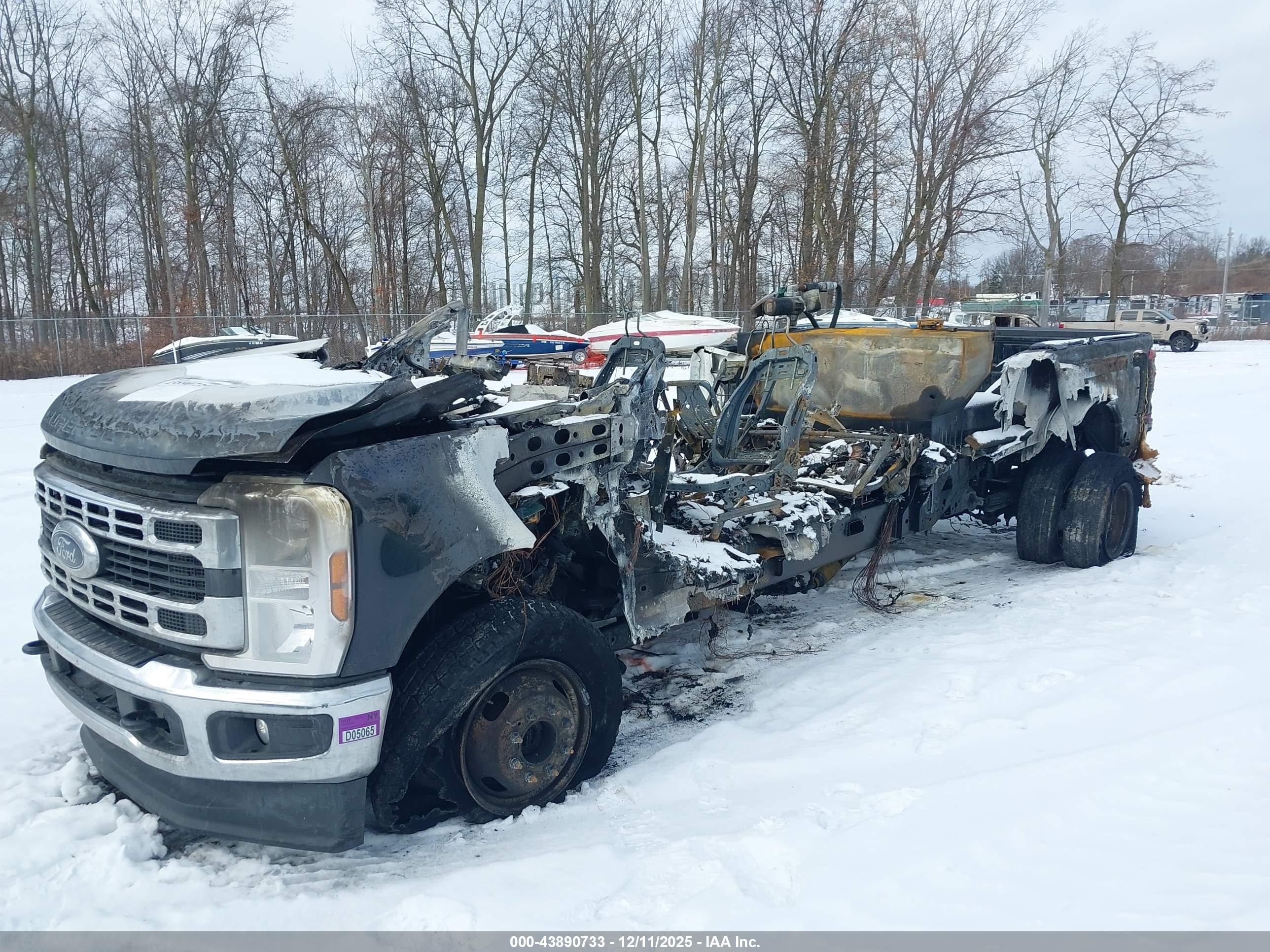 FORD F-350 image 2