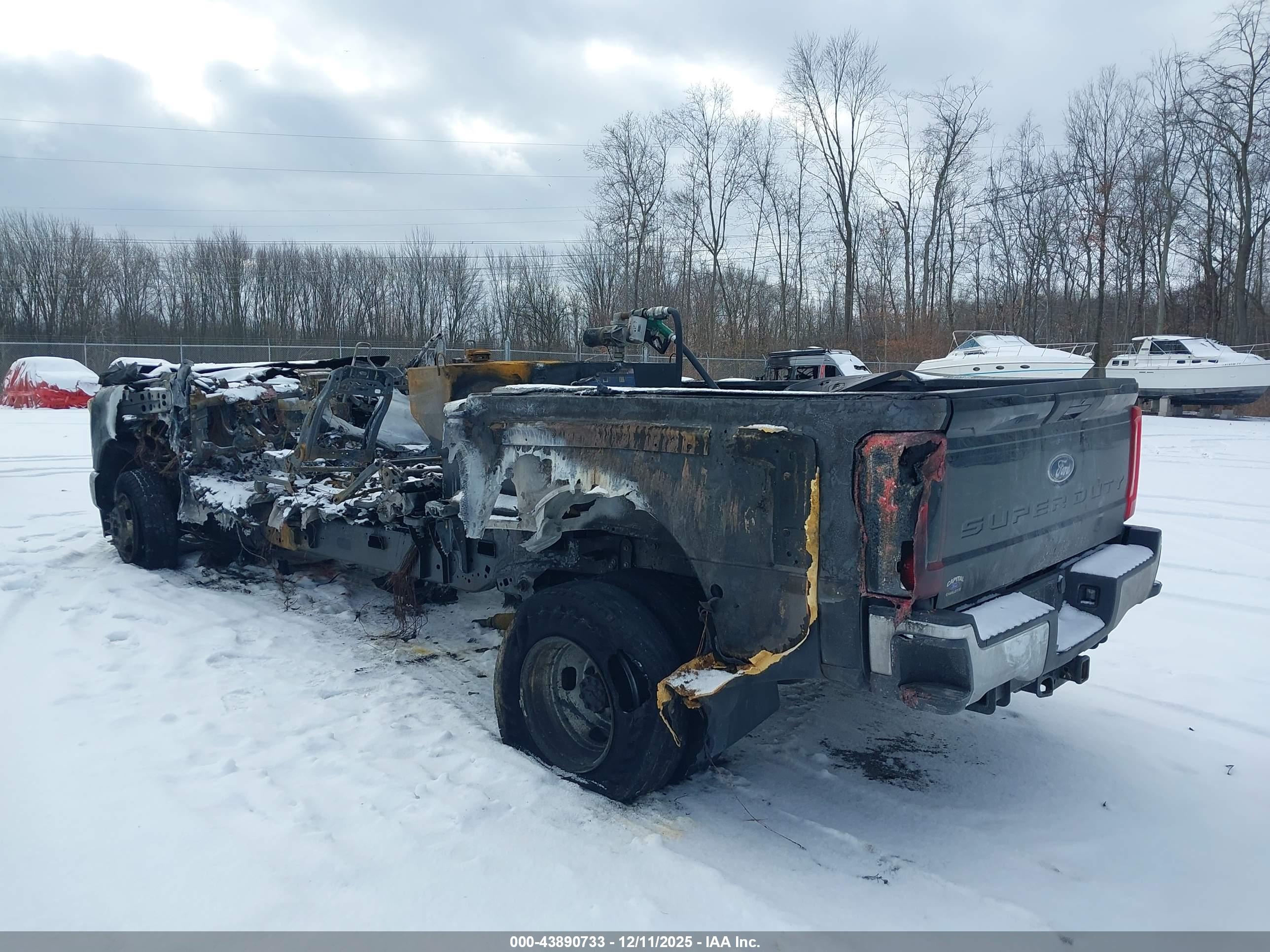 FORD F-350 image 3