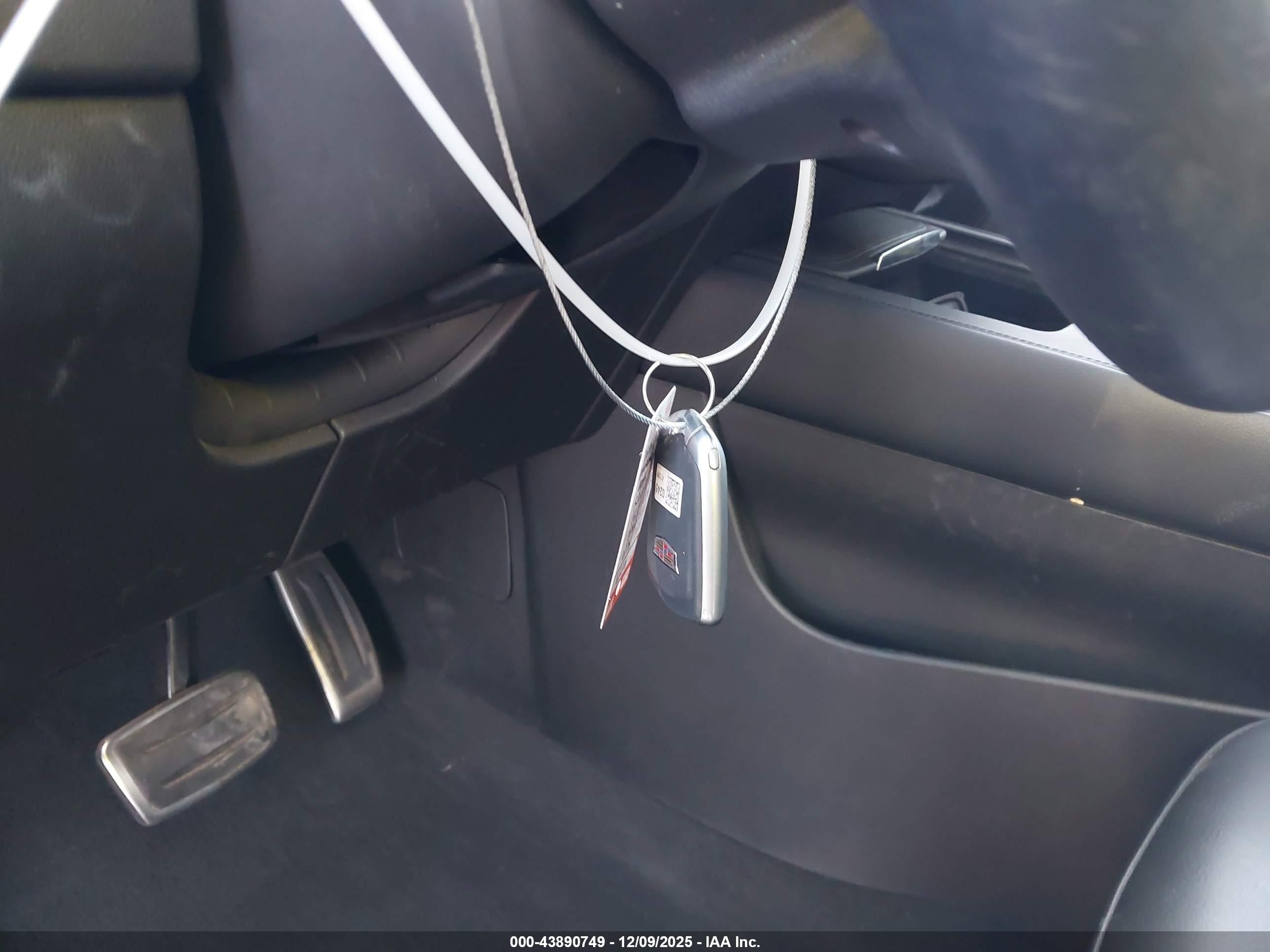 CADILLAC XT4 image 11