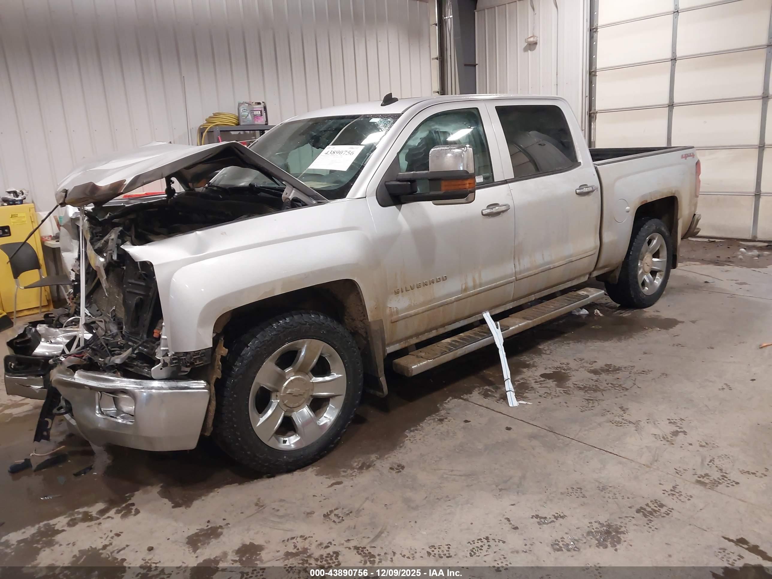 CHEVROLET SILVERADO image 2