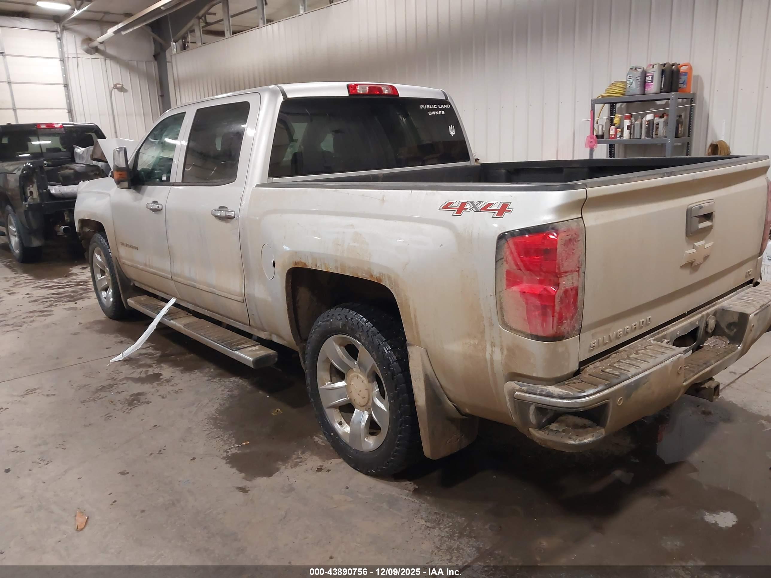 CHEVROLET SILVERADO image 3