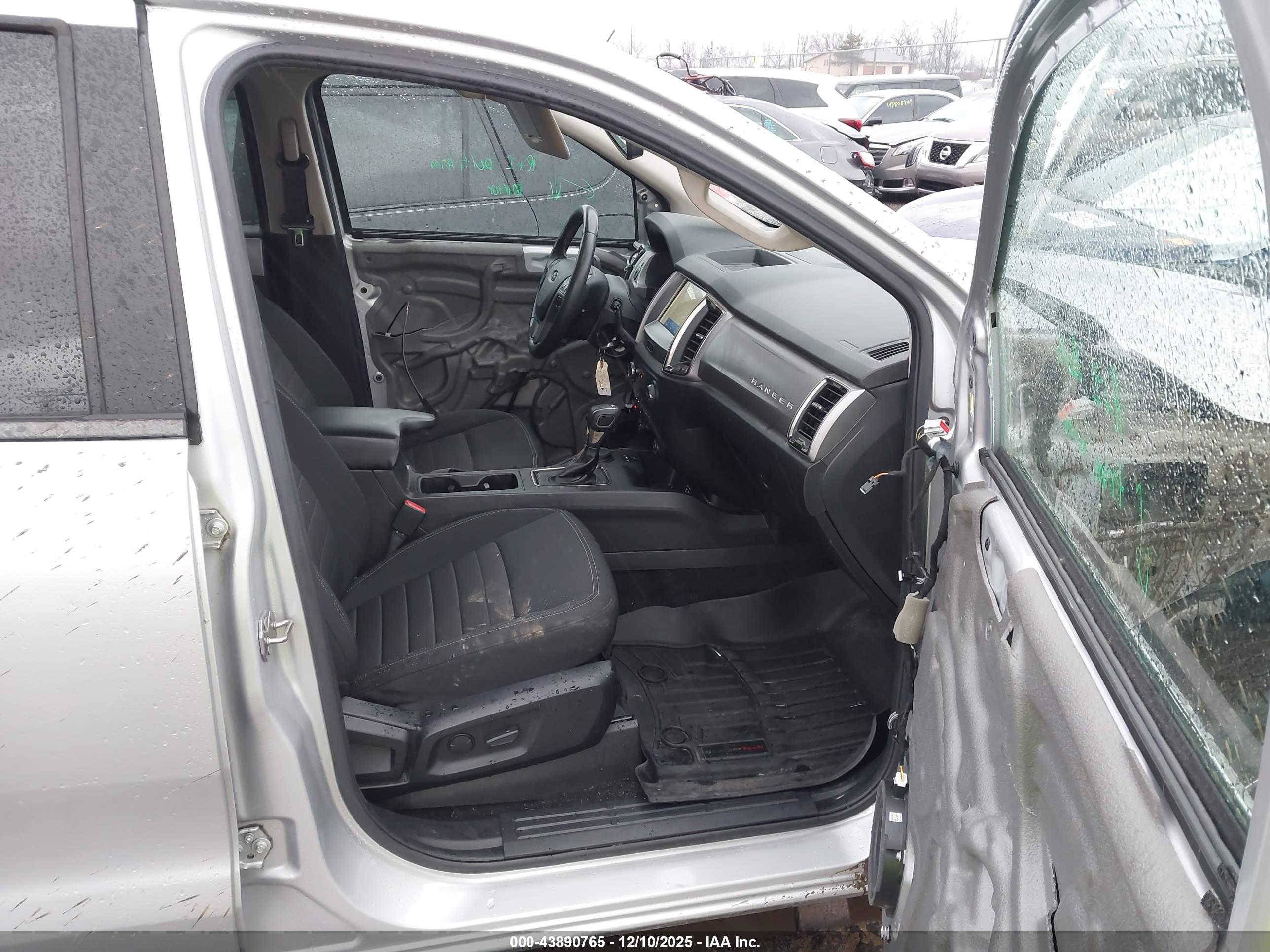 FORD RANGER image 5