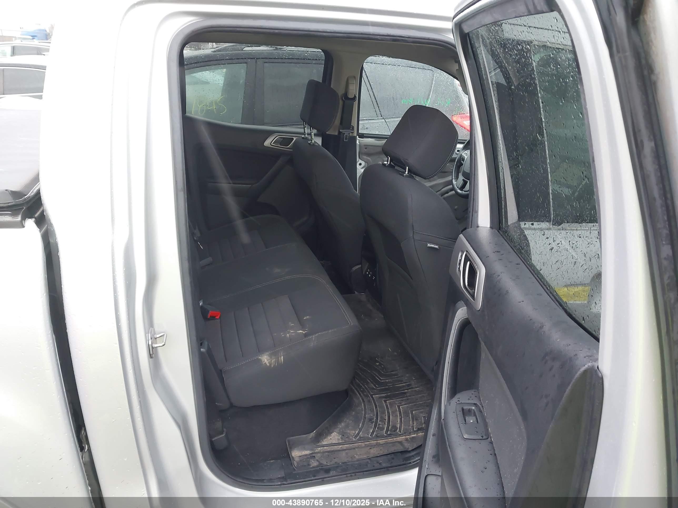 FORD RANGER image 8