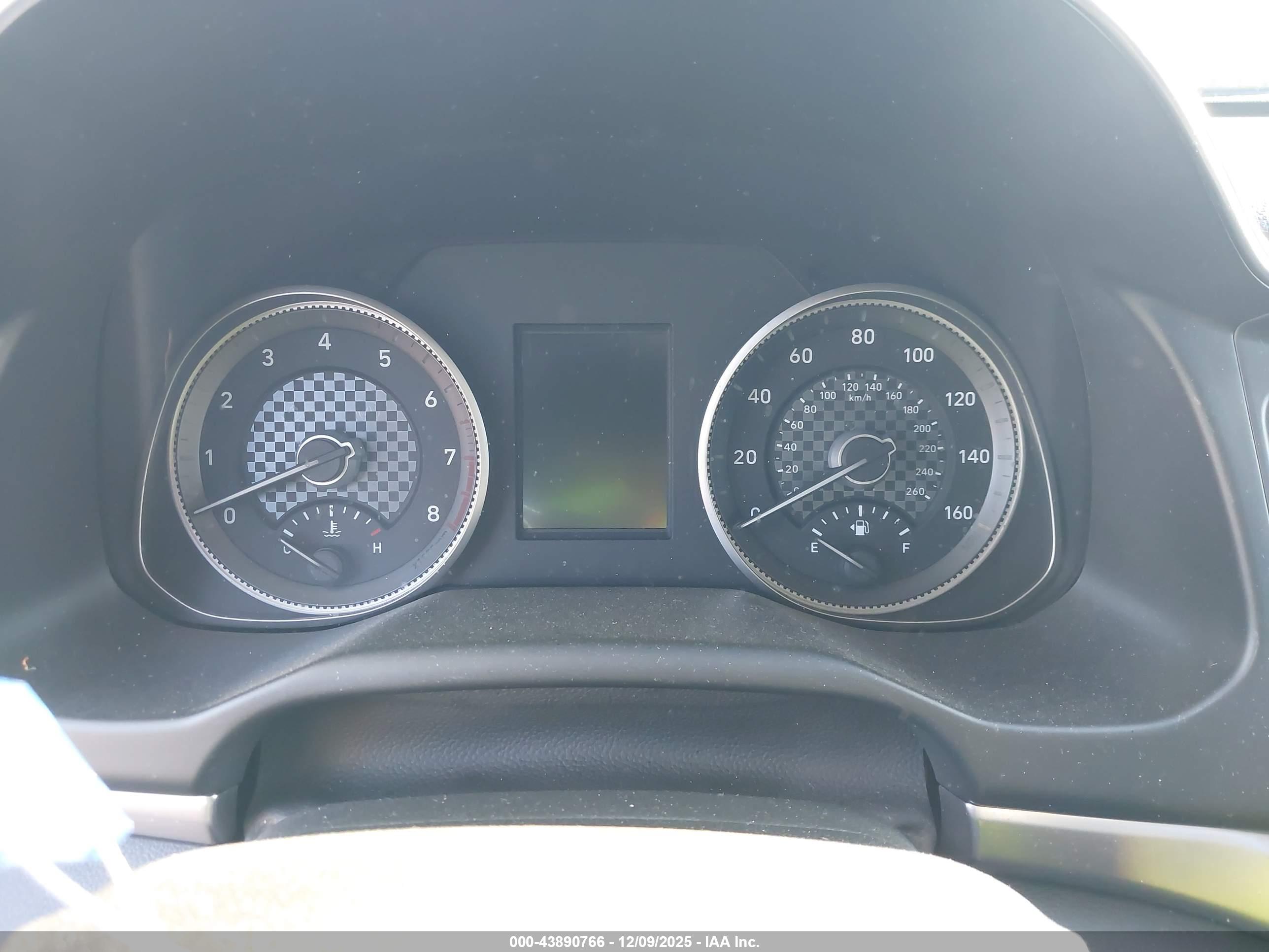 HYUNDAI ELANTRA image 7