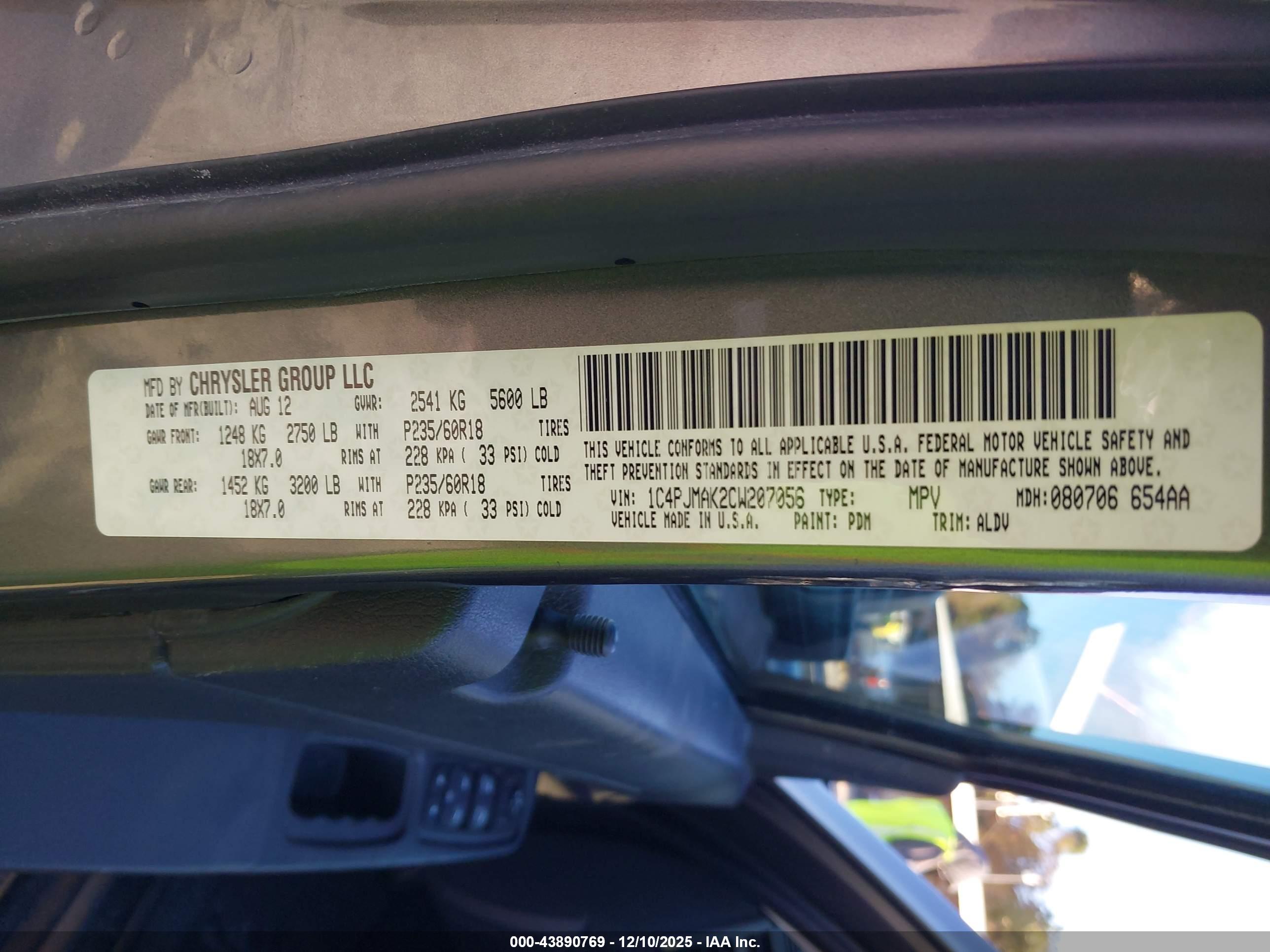 JEEP LIBERTY image 9