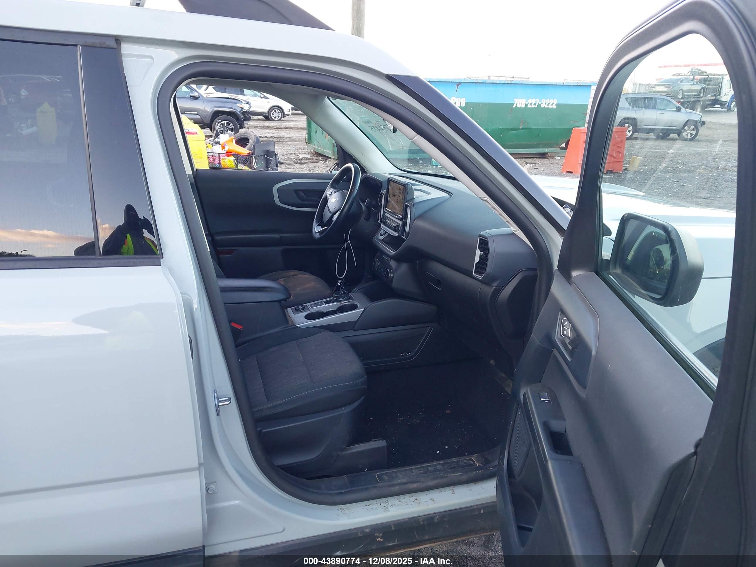 FORD BRONCO image 5