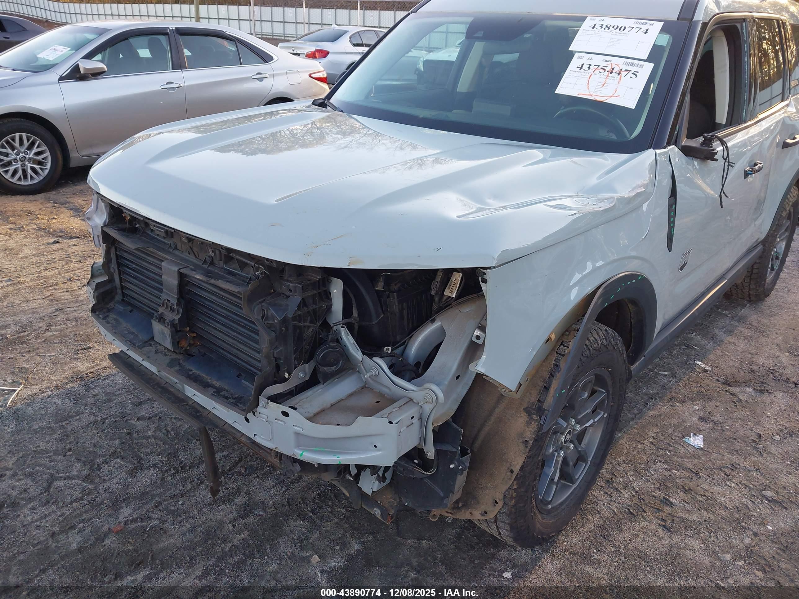 FORD BRONCO image 6