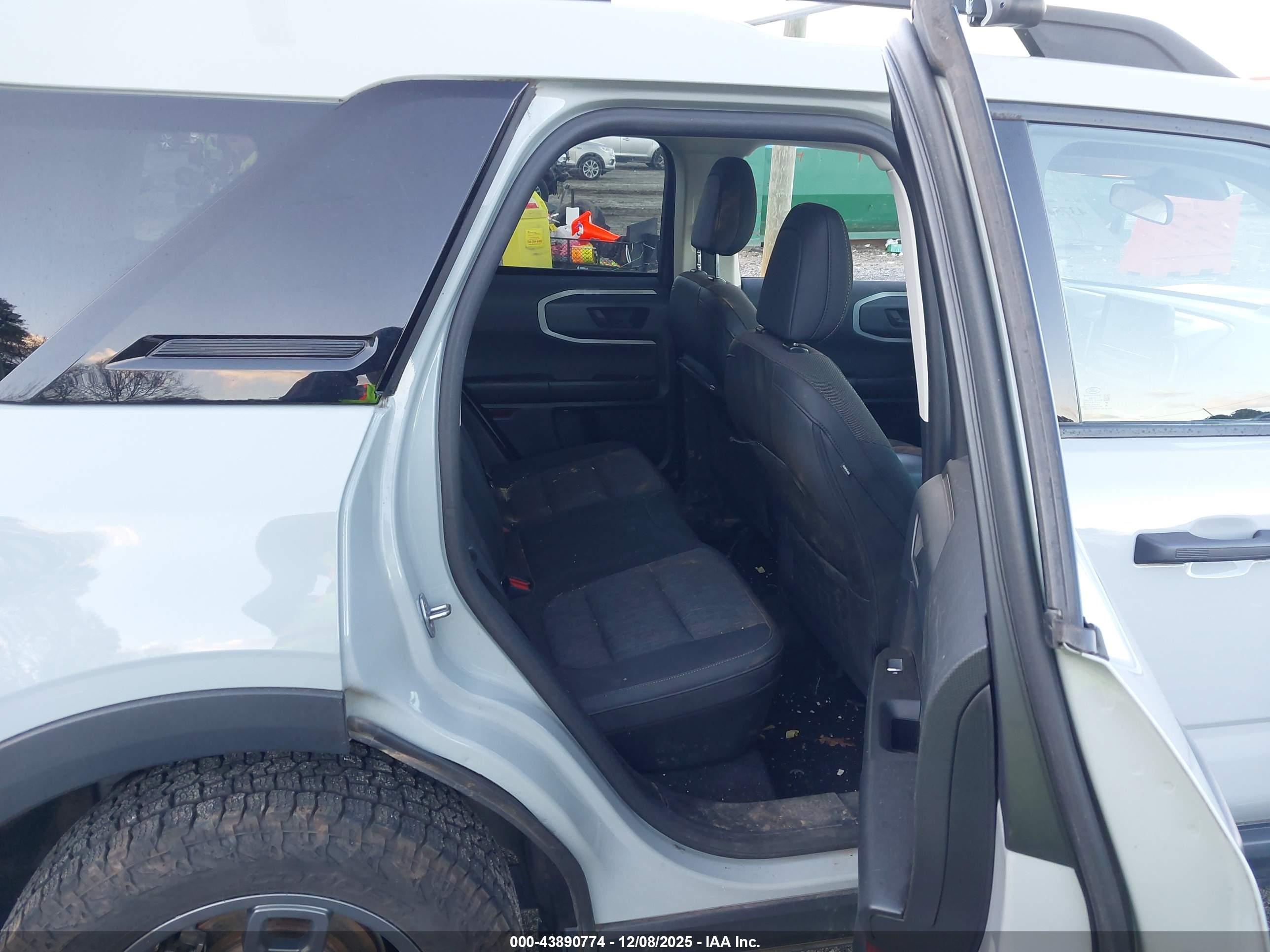 FORD BRONCO image 8