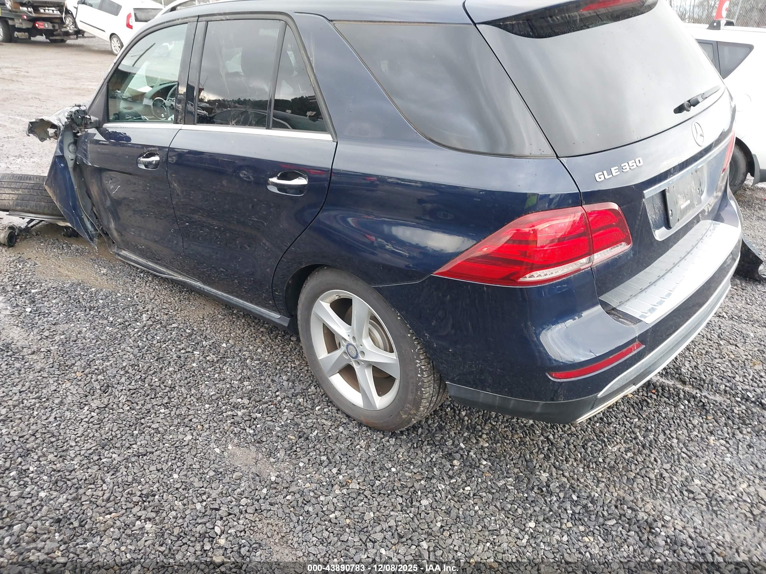 MERCEDES-BENZ GLE image 3