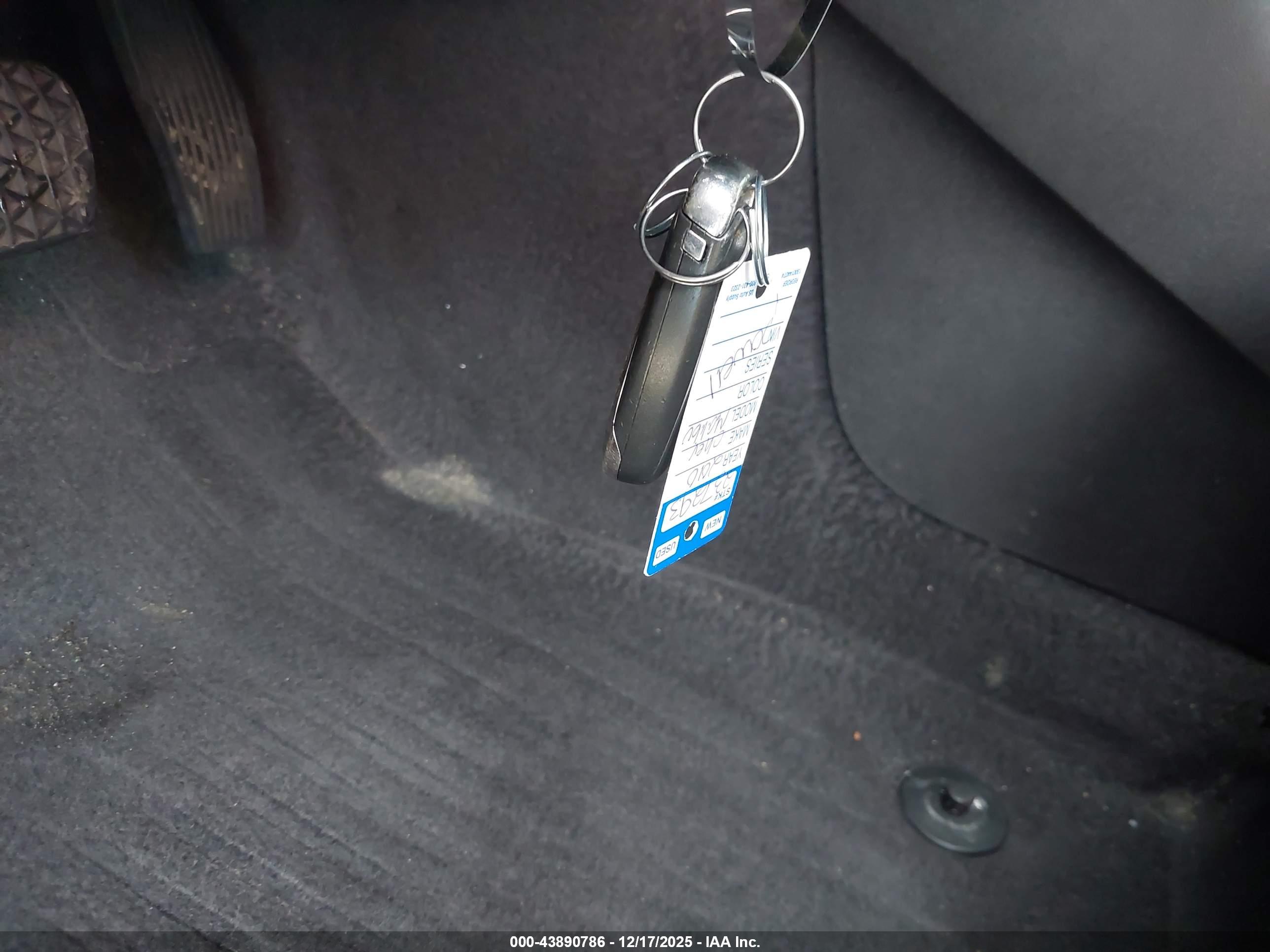 CHEVROLET MALIBU image 11