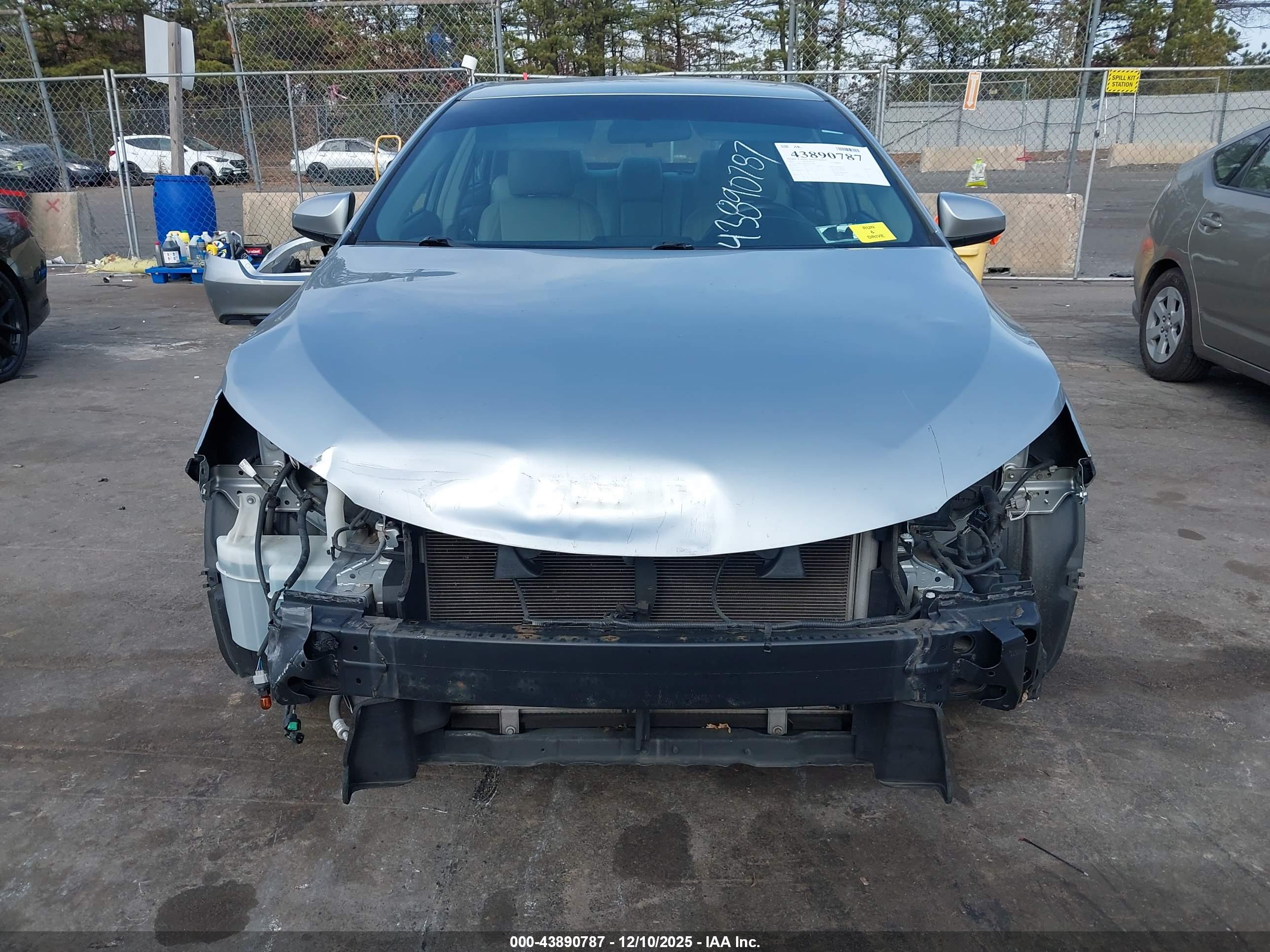 TOYOTA CAMRY image 6