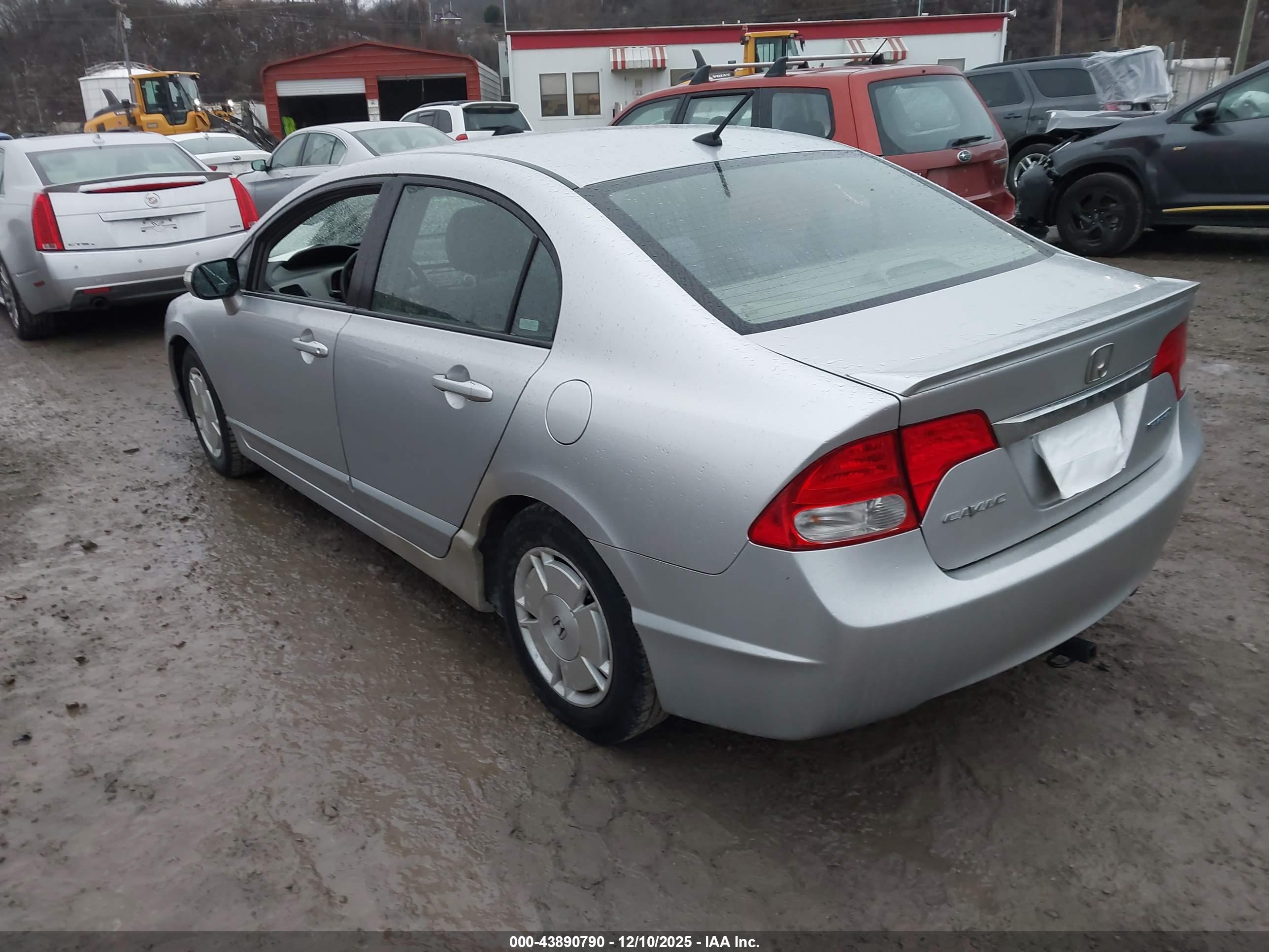 HONDA CIVIC image 3