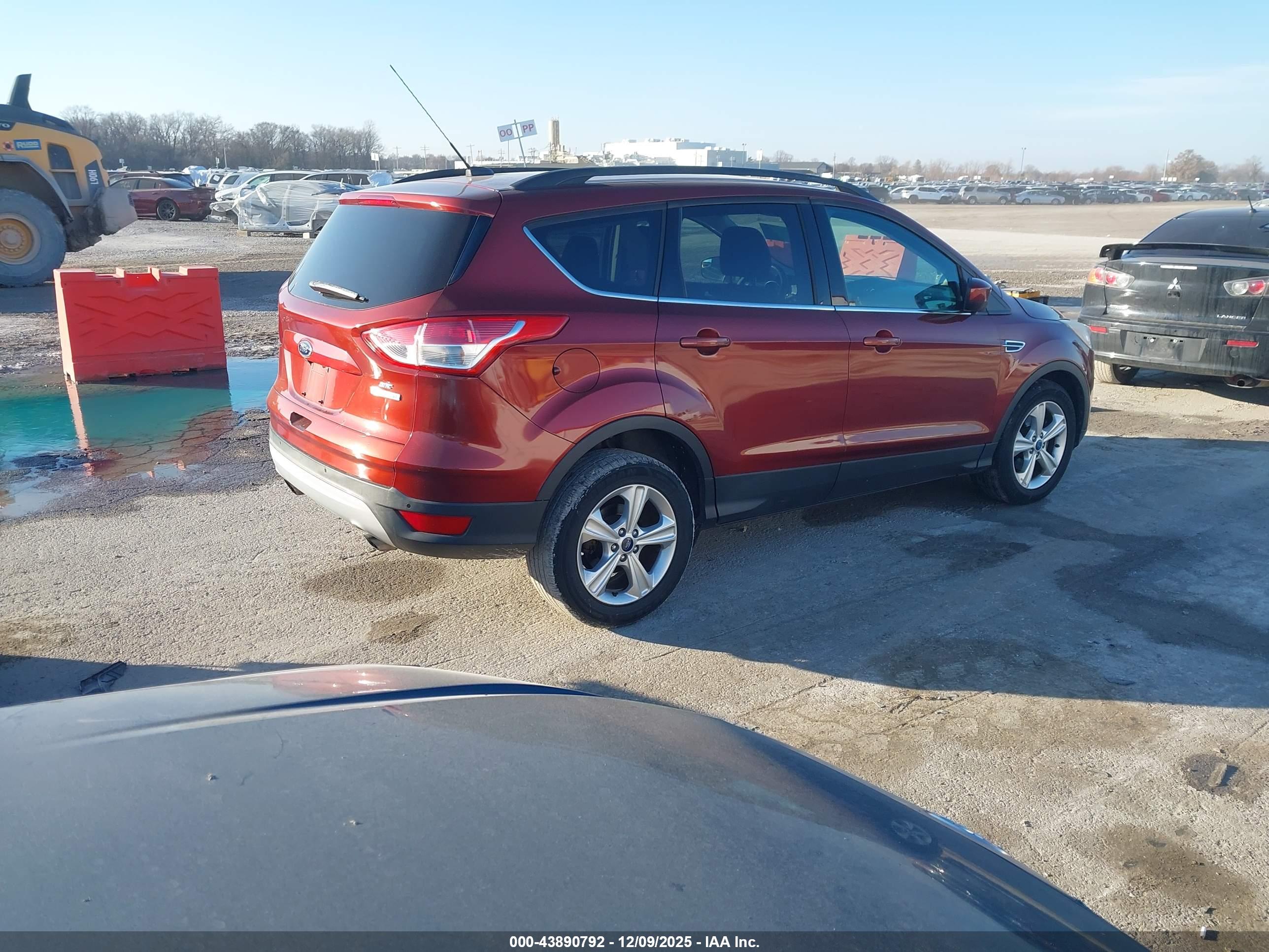 FORD ESCAPE image 4