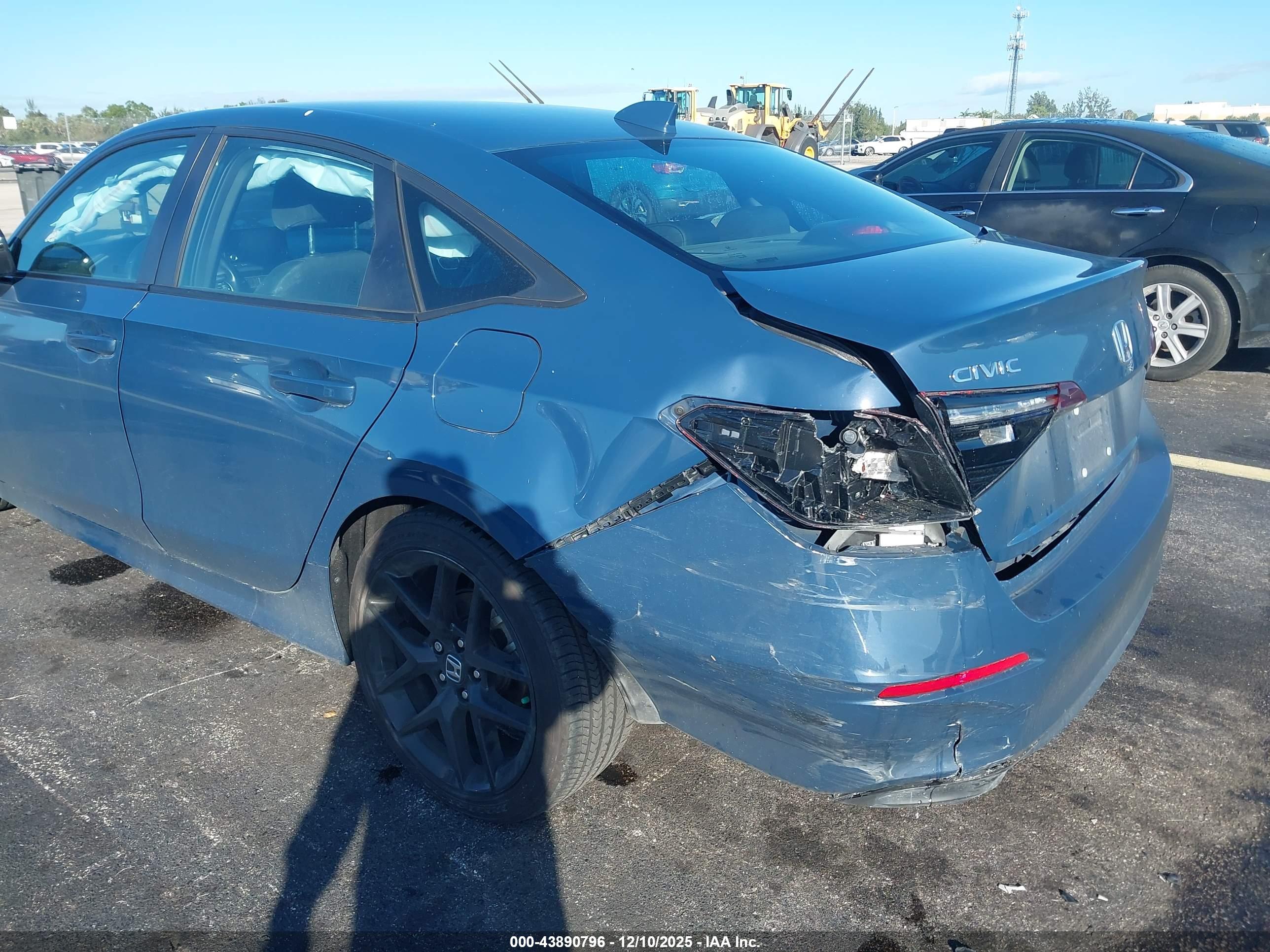 HONDA CIVIC image 6