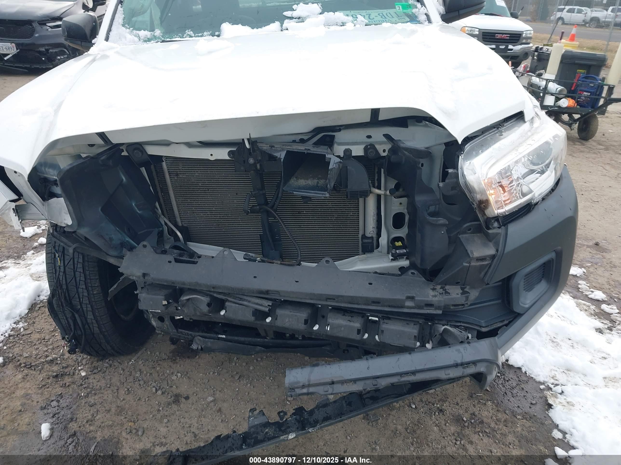 TOYOTA TACOMA image 6