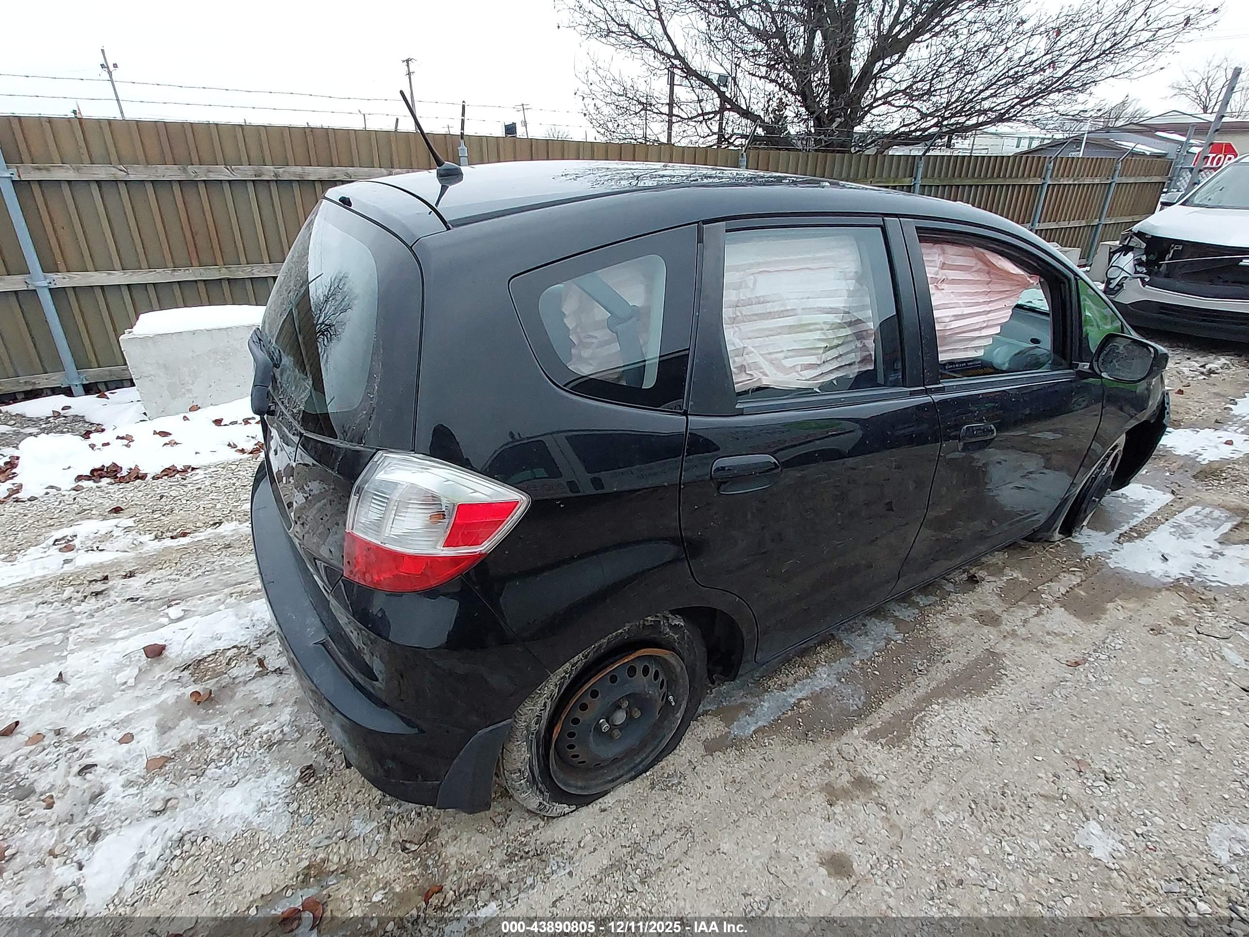 HONDA FIT image 4