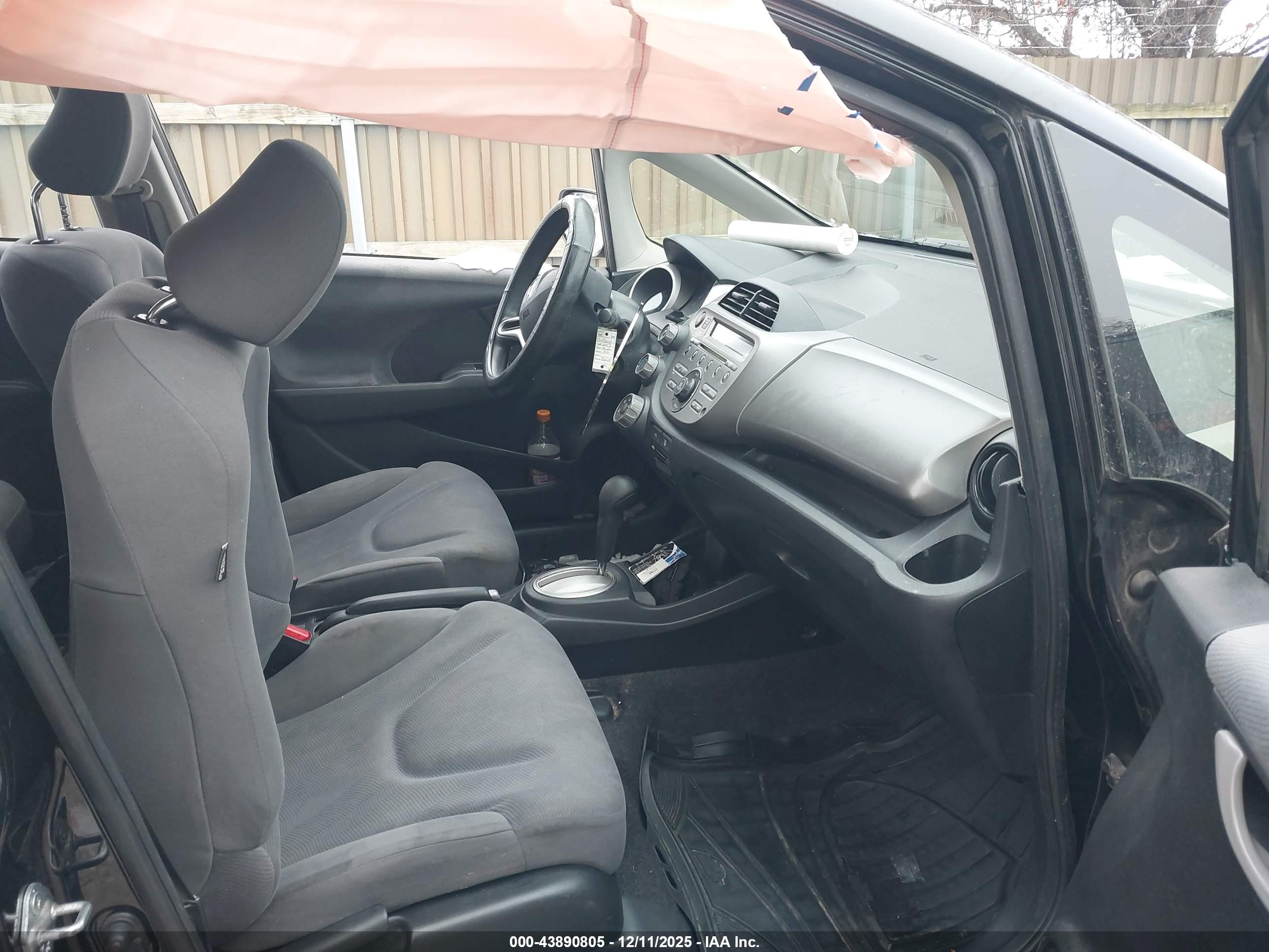 HONDA FIT image 5