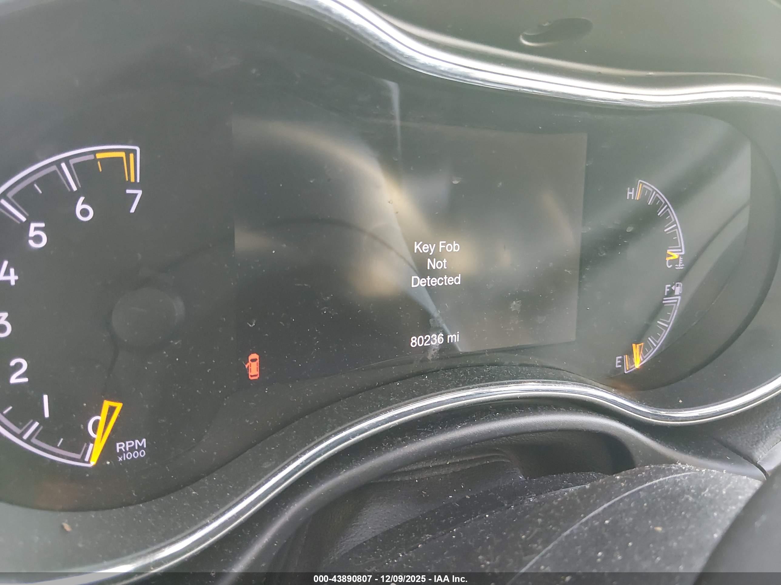 JEEP GRAND image 7