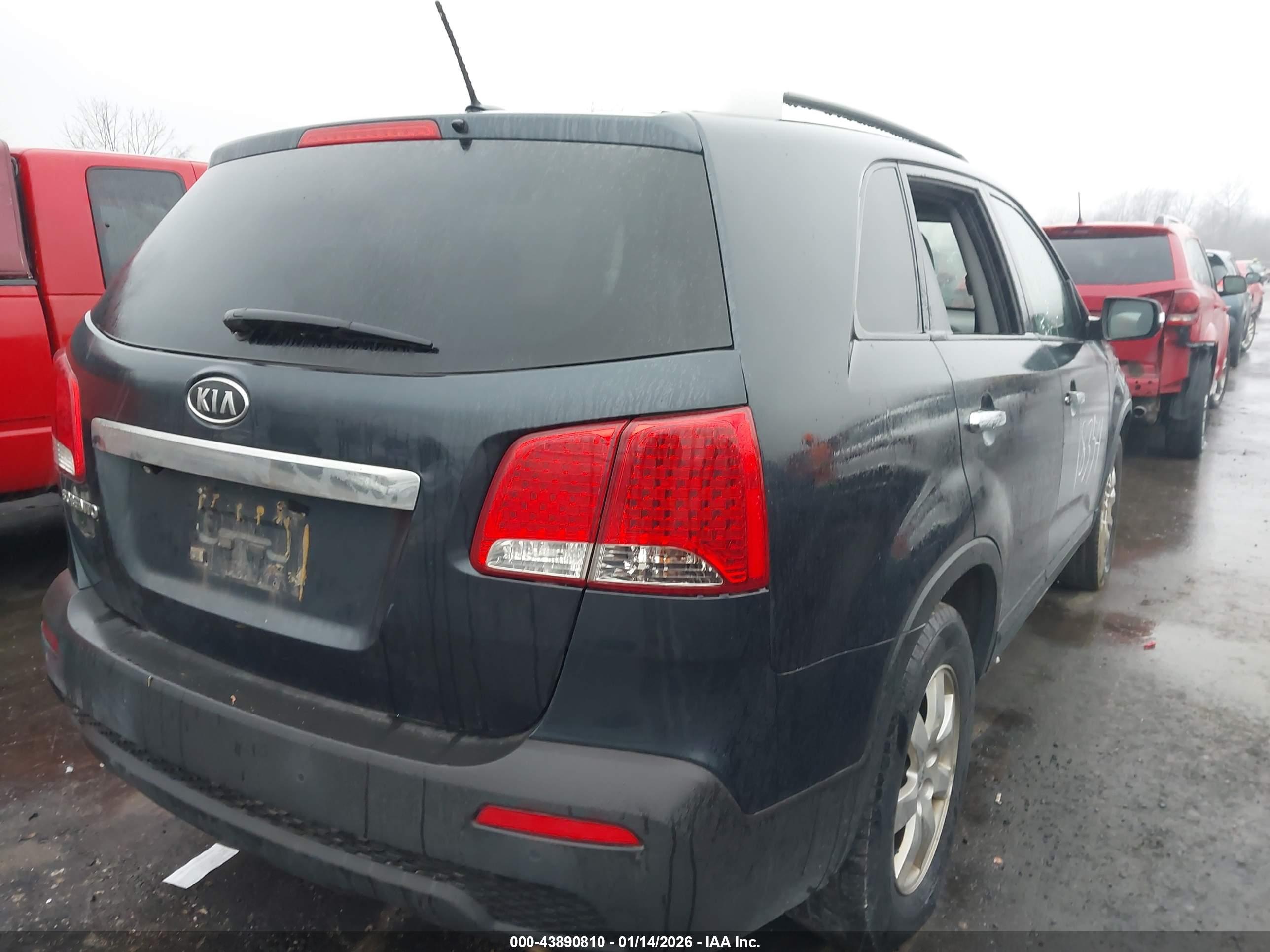 KIA SORENTO image 4
