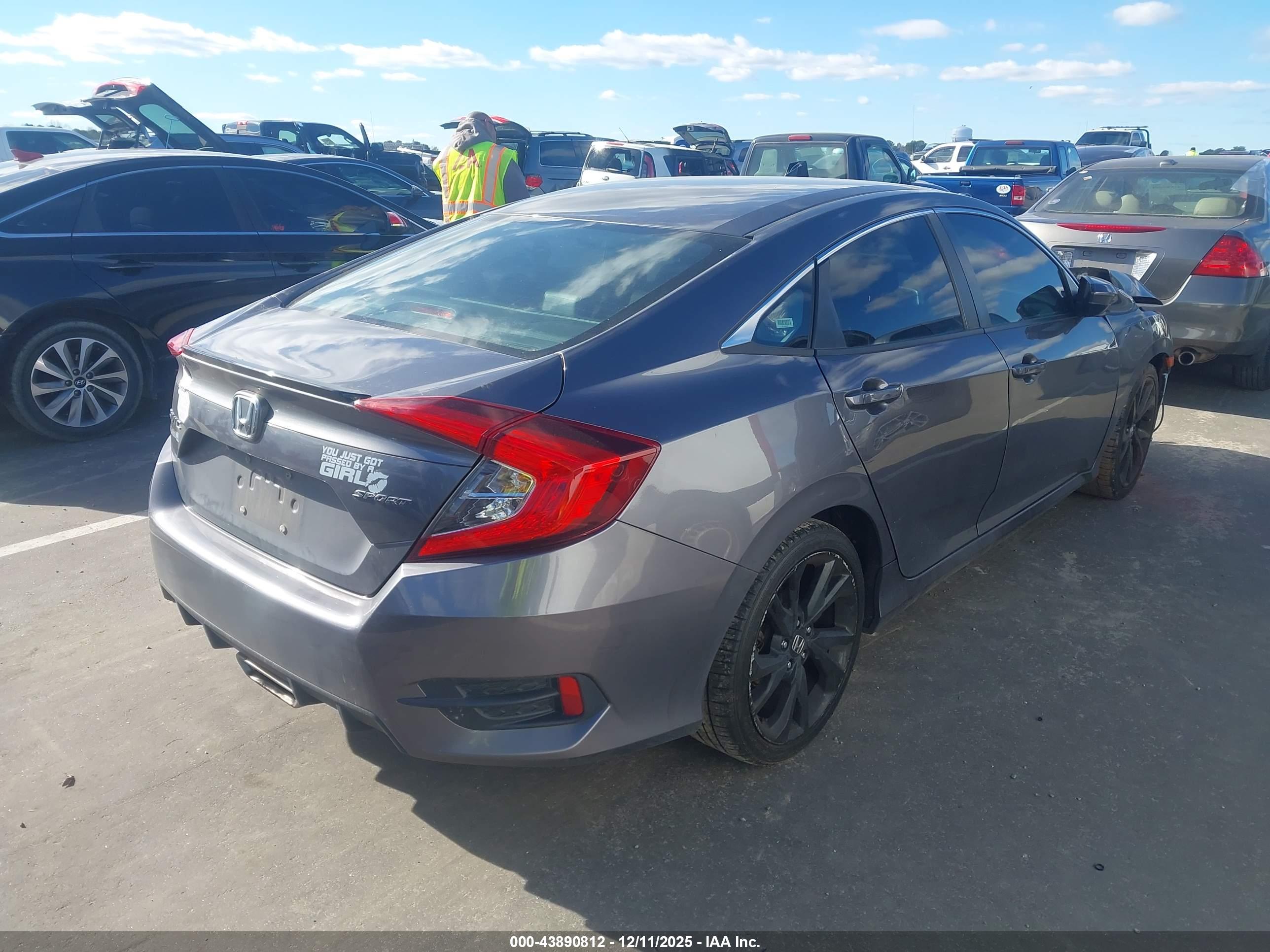HONDA CIVIC image 4