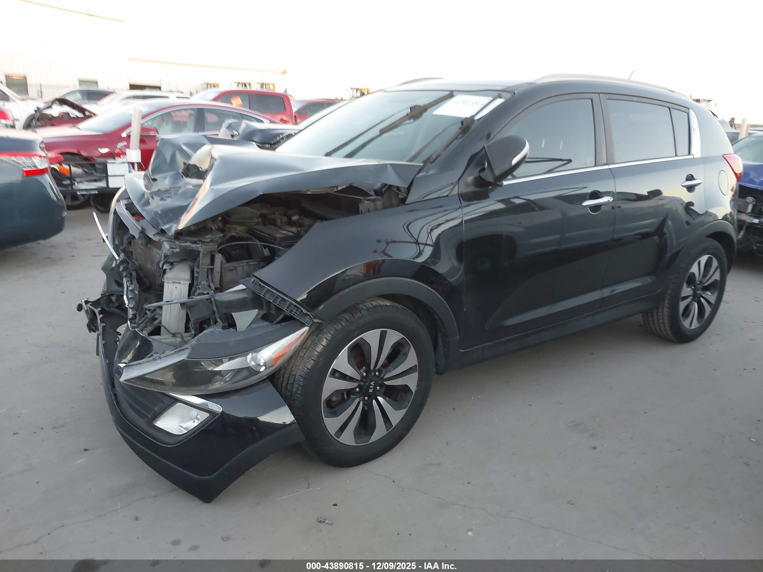 KIA SPORTAGE image 2