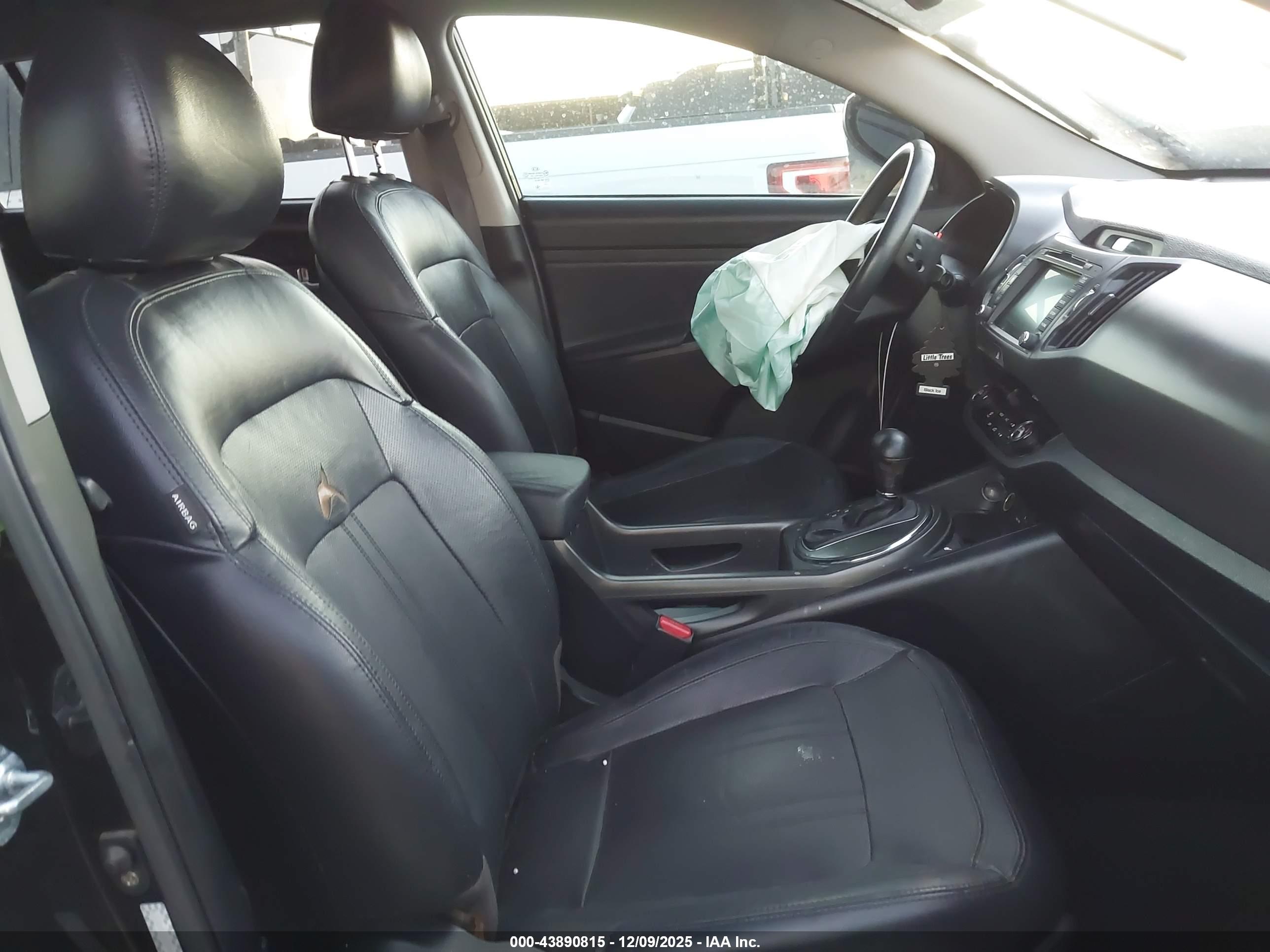 KIA SPORTAGE image 5