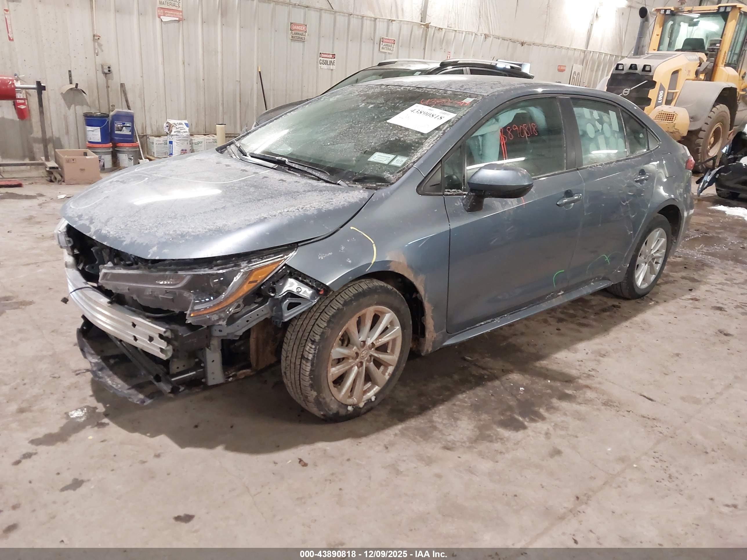 TOYOTA COROLLA image 2