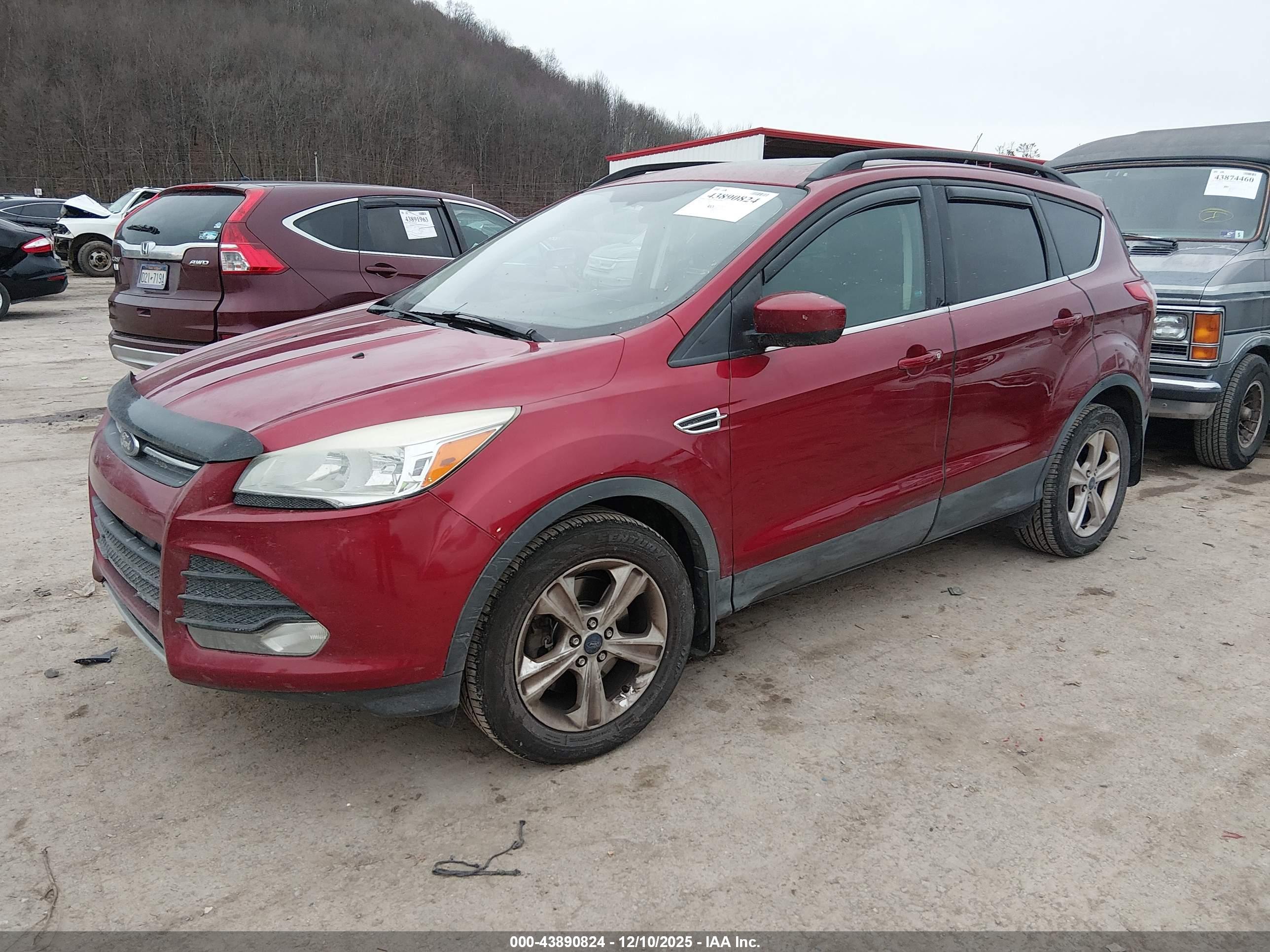 FORD ESCAPE image 2
