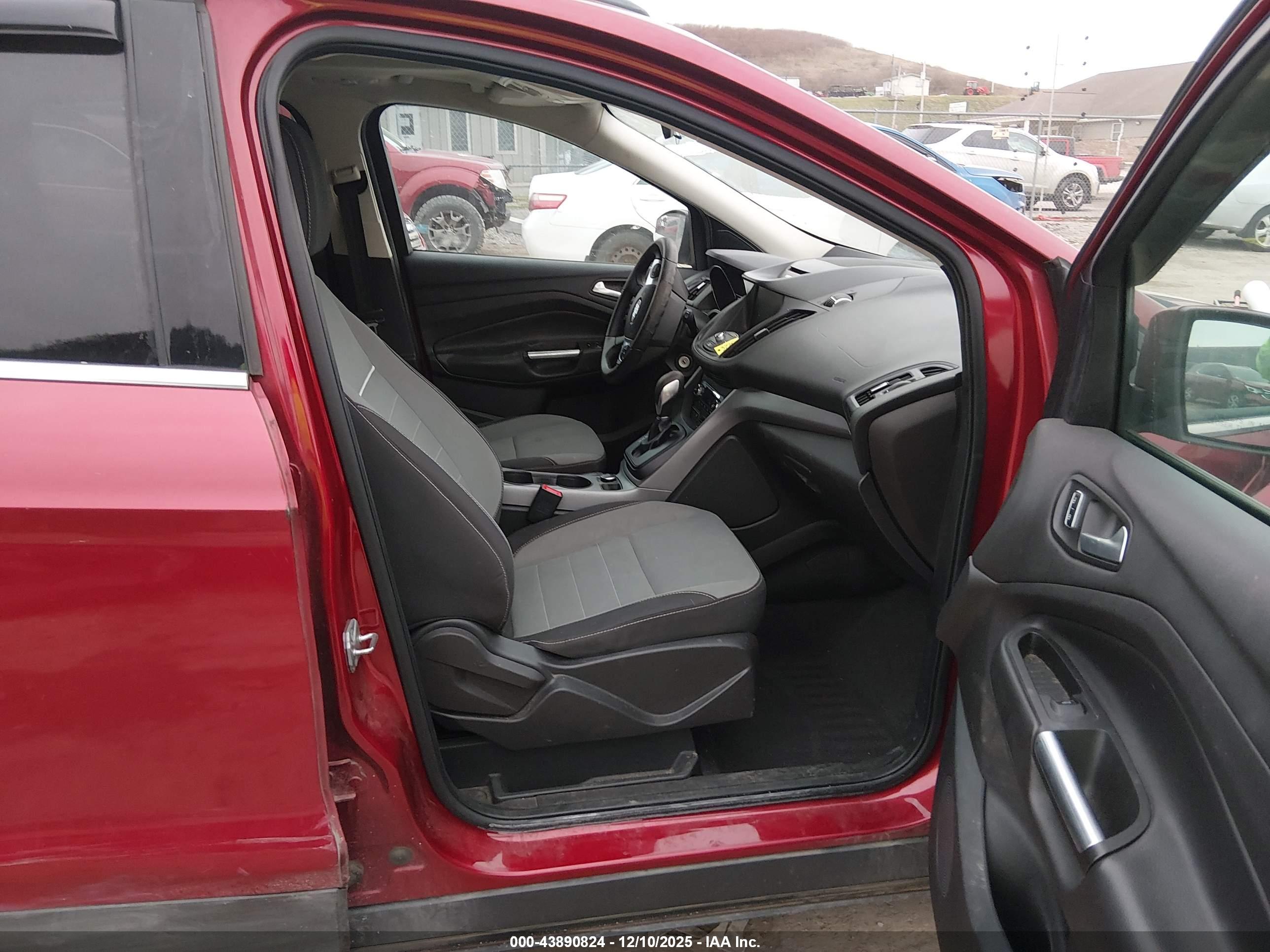 FORD ESCAPE image 5
