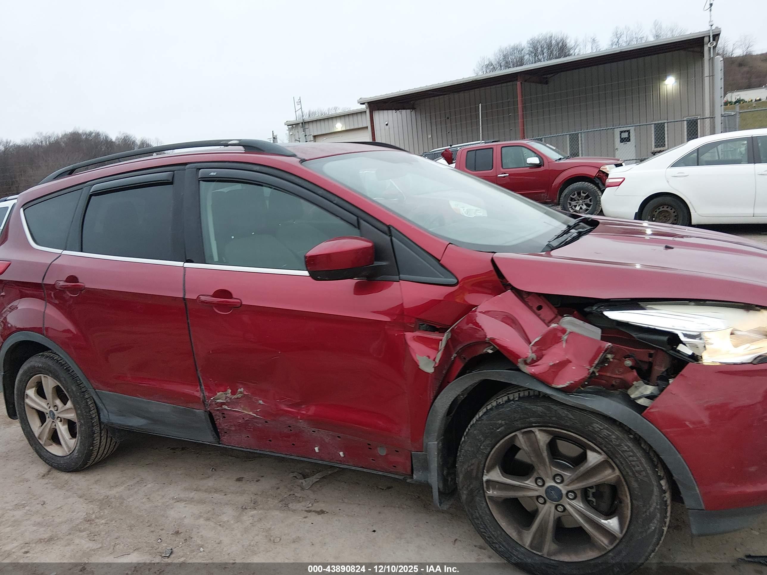FORD ESCAPE image 6