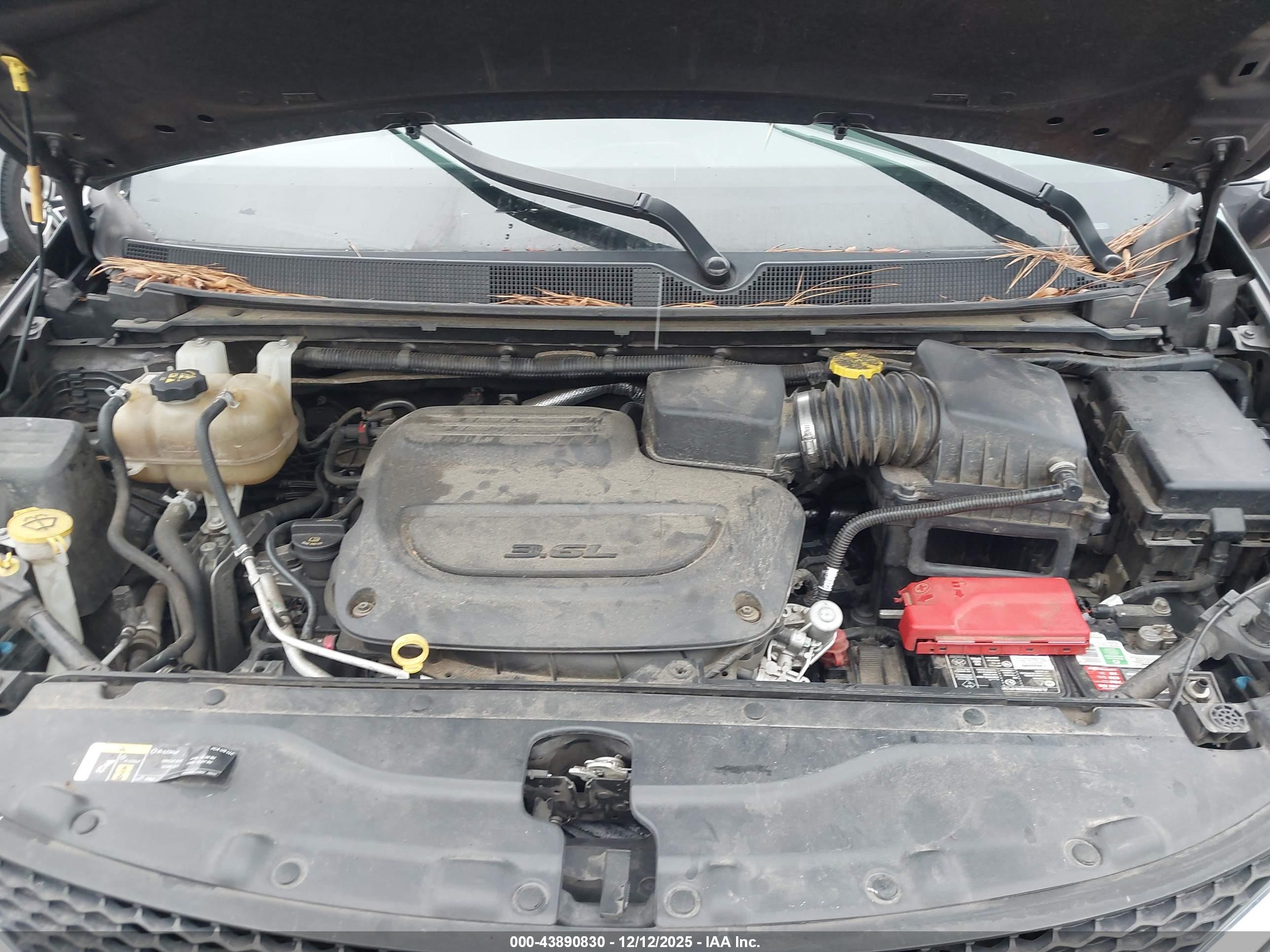 CHRYSLER PACIFICA image 10