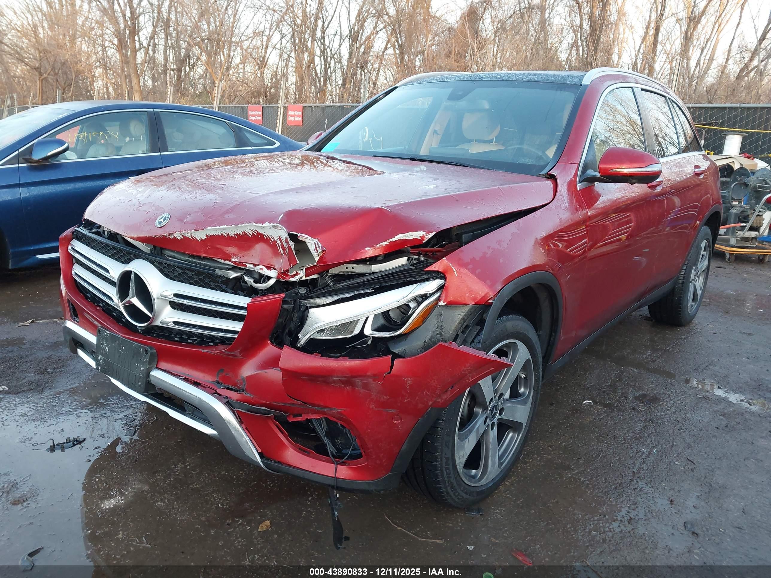 MERCEDES-BENZ GLC image 2