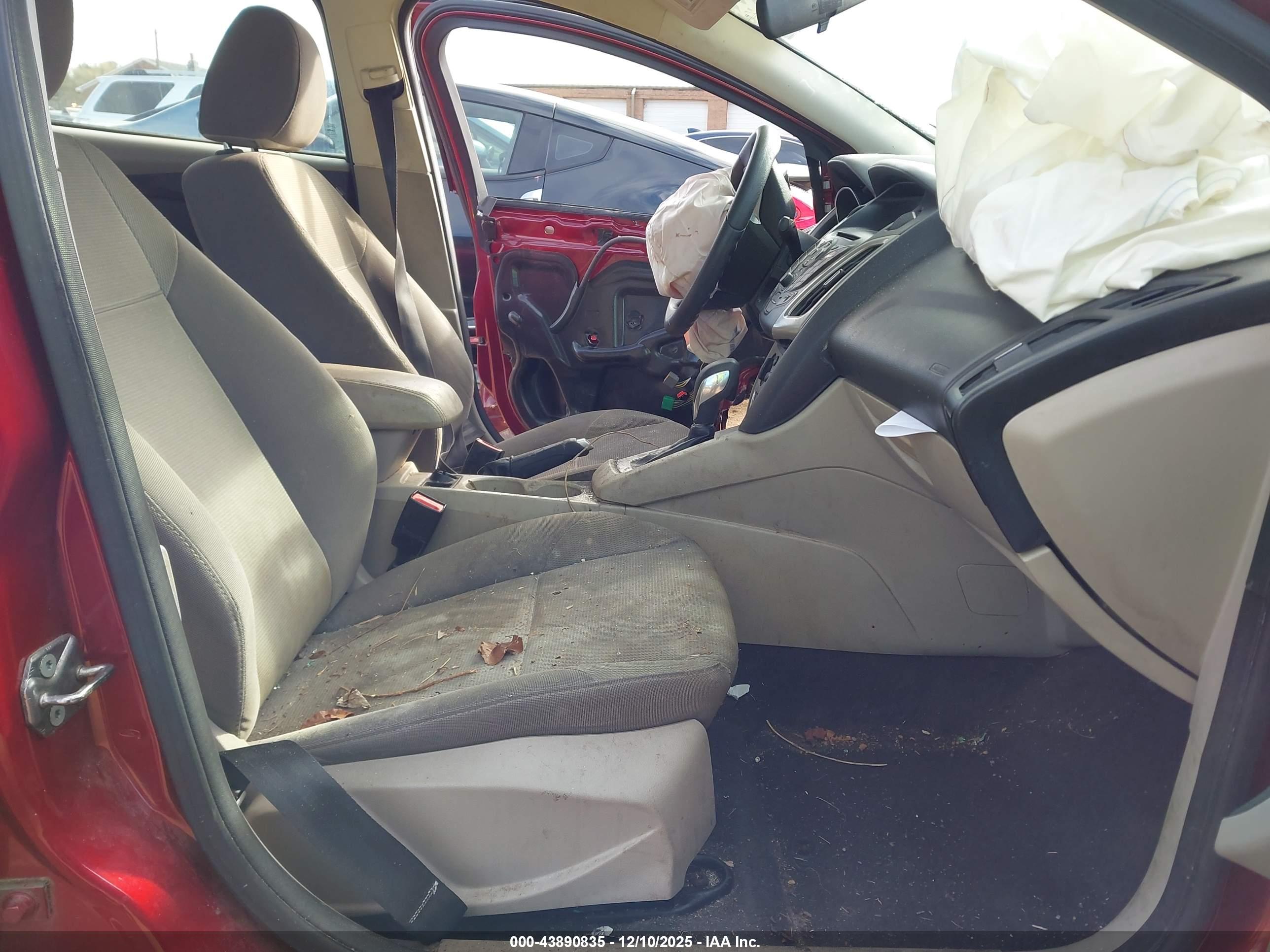 FORD FOCUS image 5