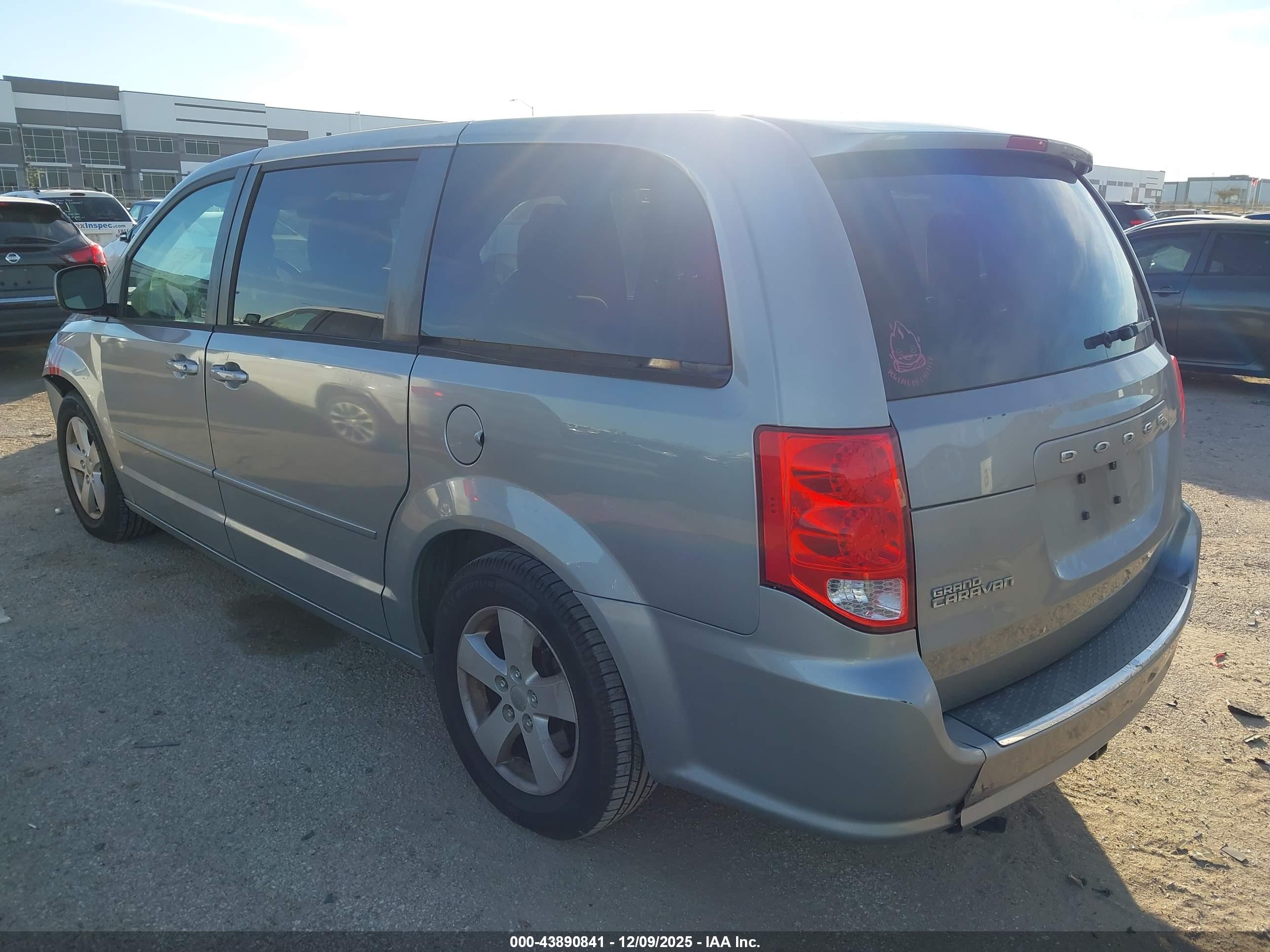 DODGE GRAND image 3