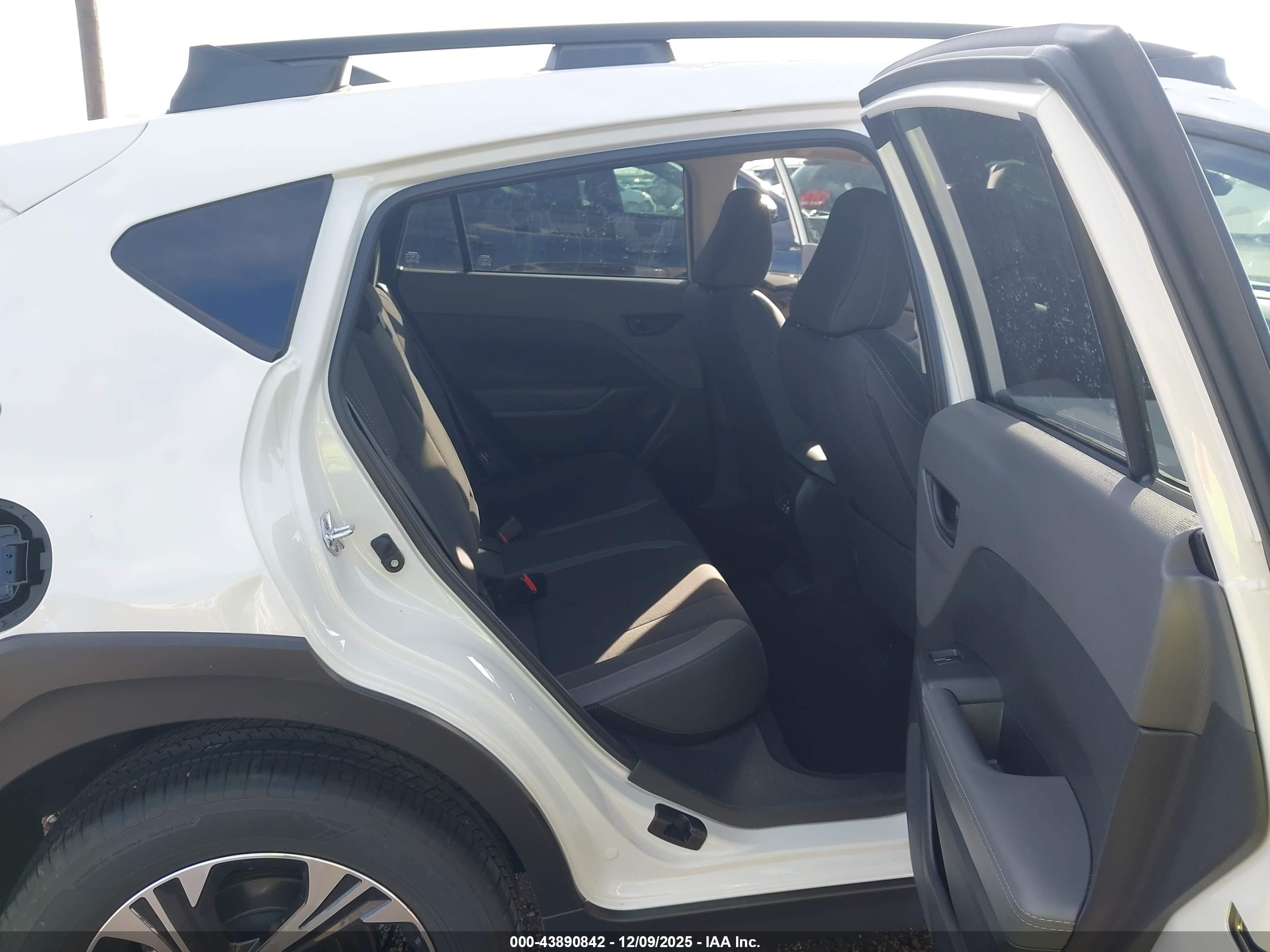 SUBARU CROSSTREK image 8