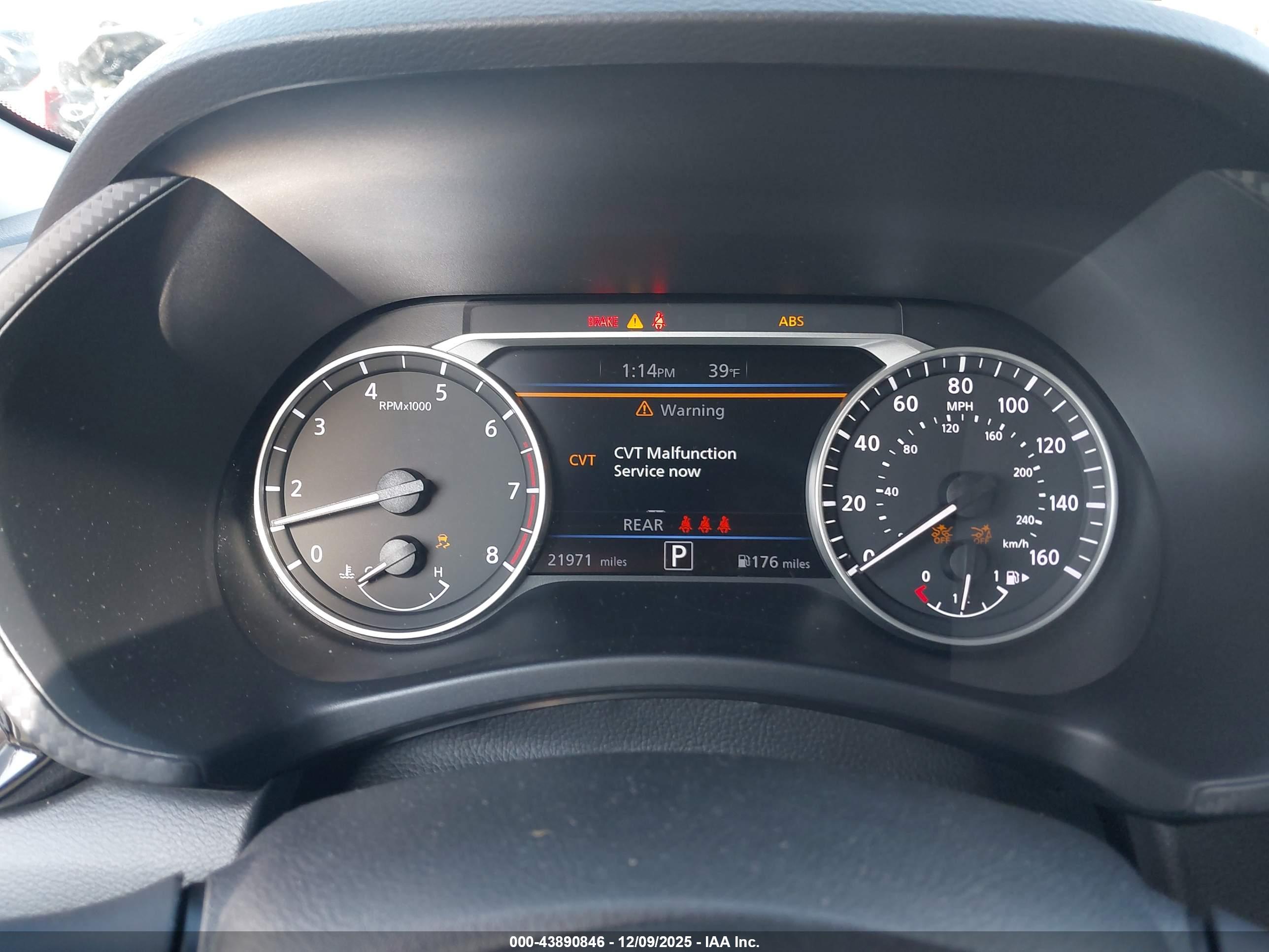 NISSAN SENTRA image 7