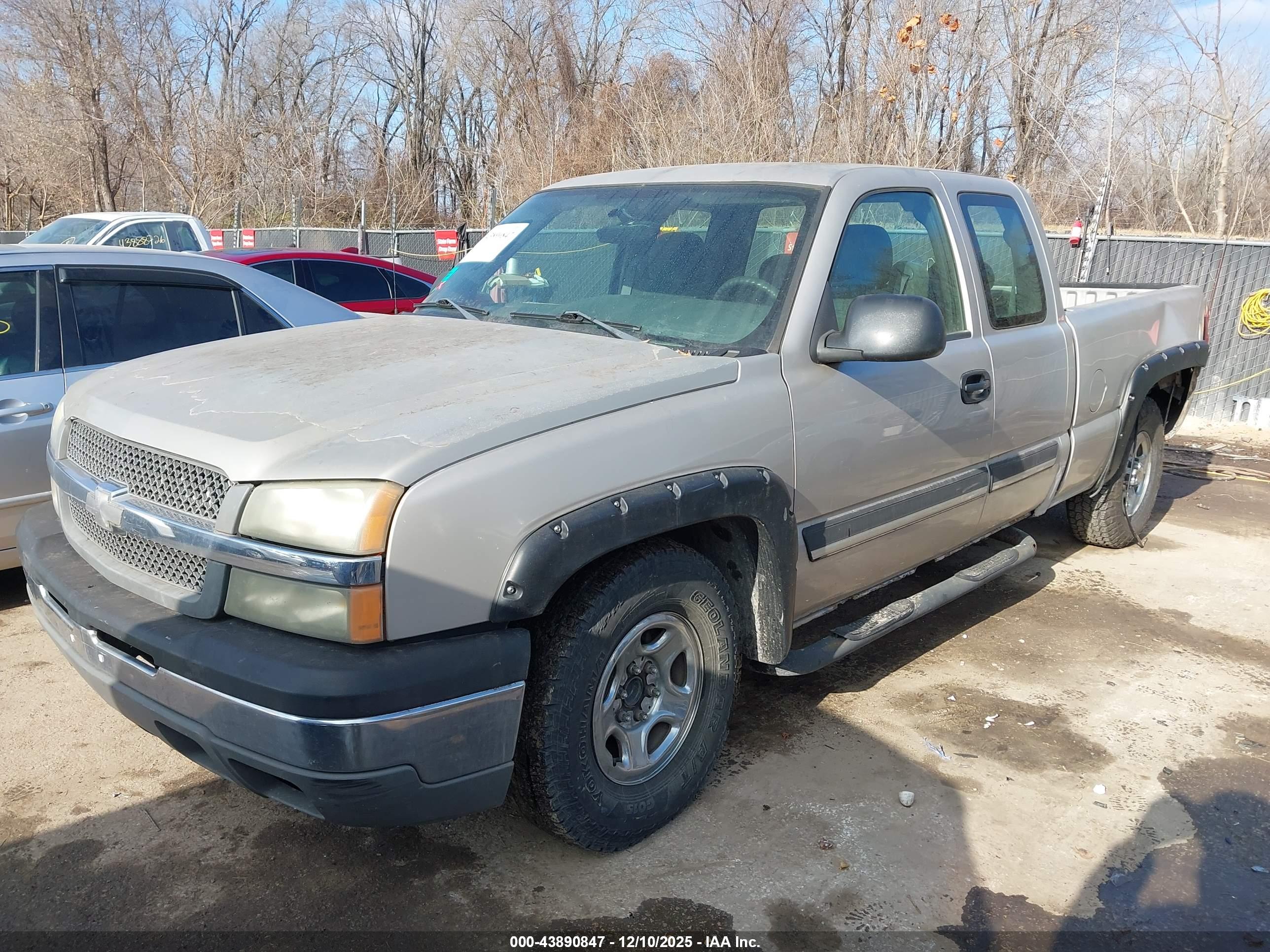 CHEVROLET SILVERADO image 2